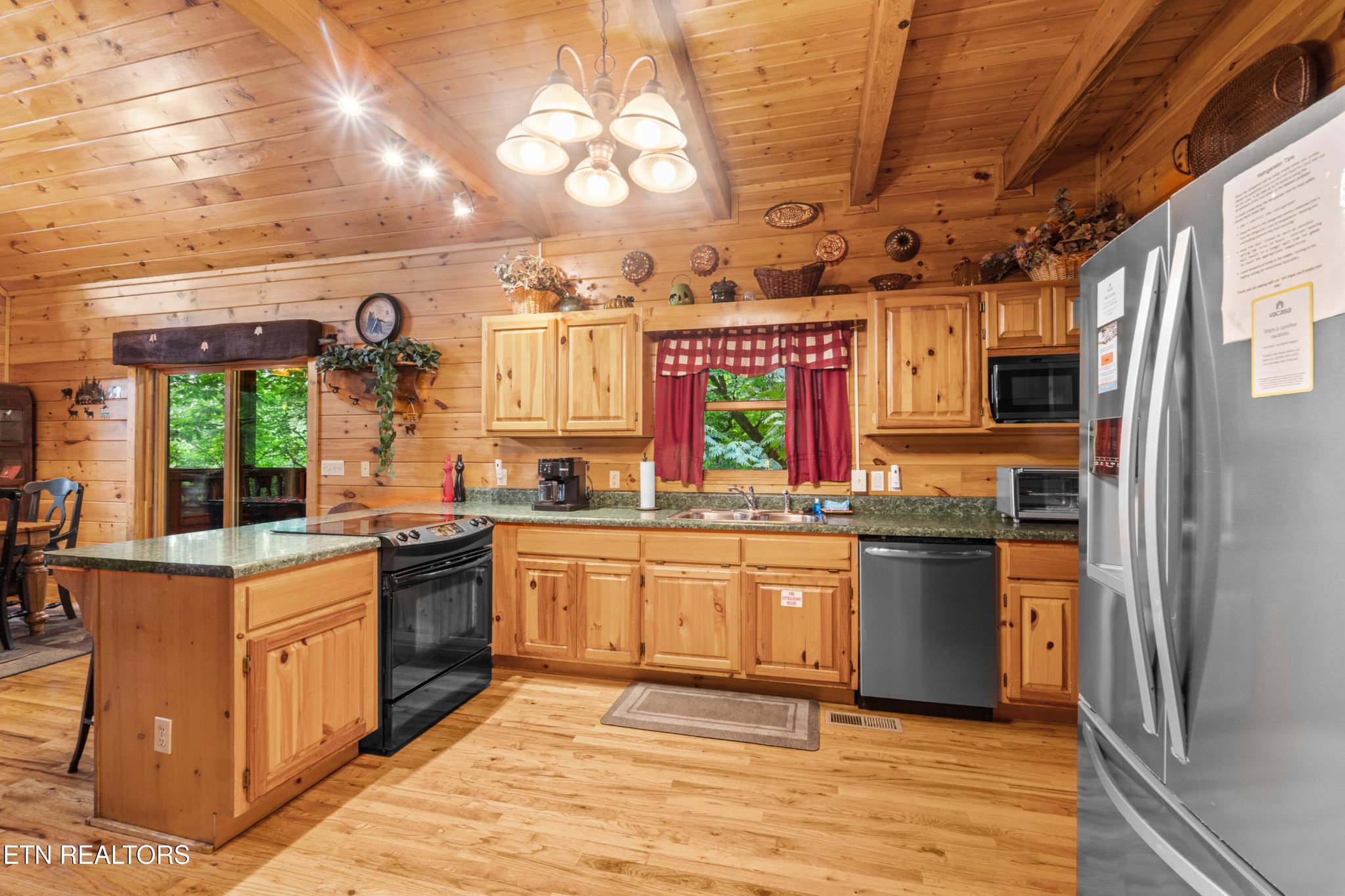 2810 Ridge Creek Circle Property Photo 15