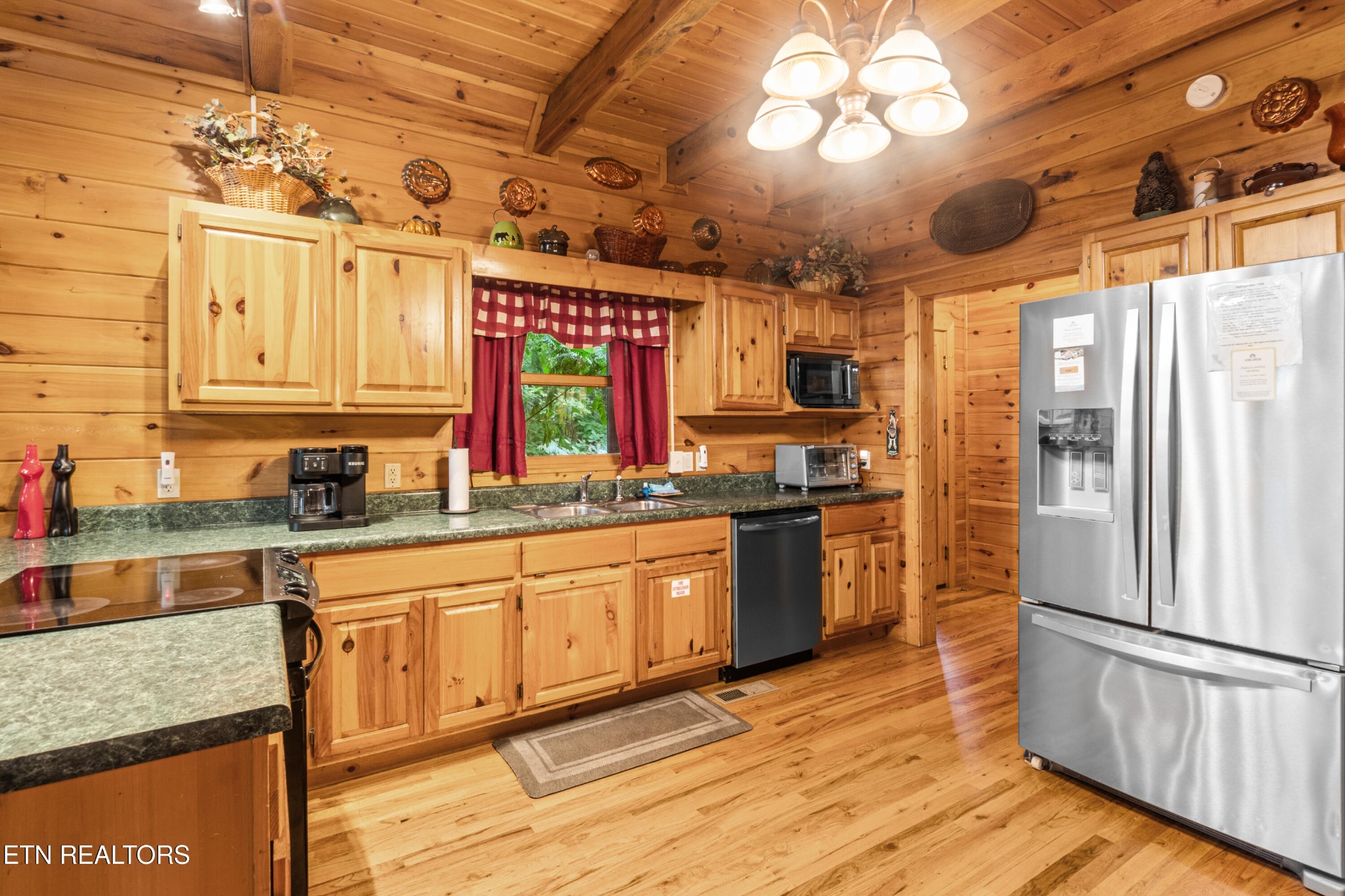 2810 Ridge Creek Circle Property Photo 16