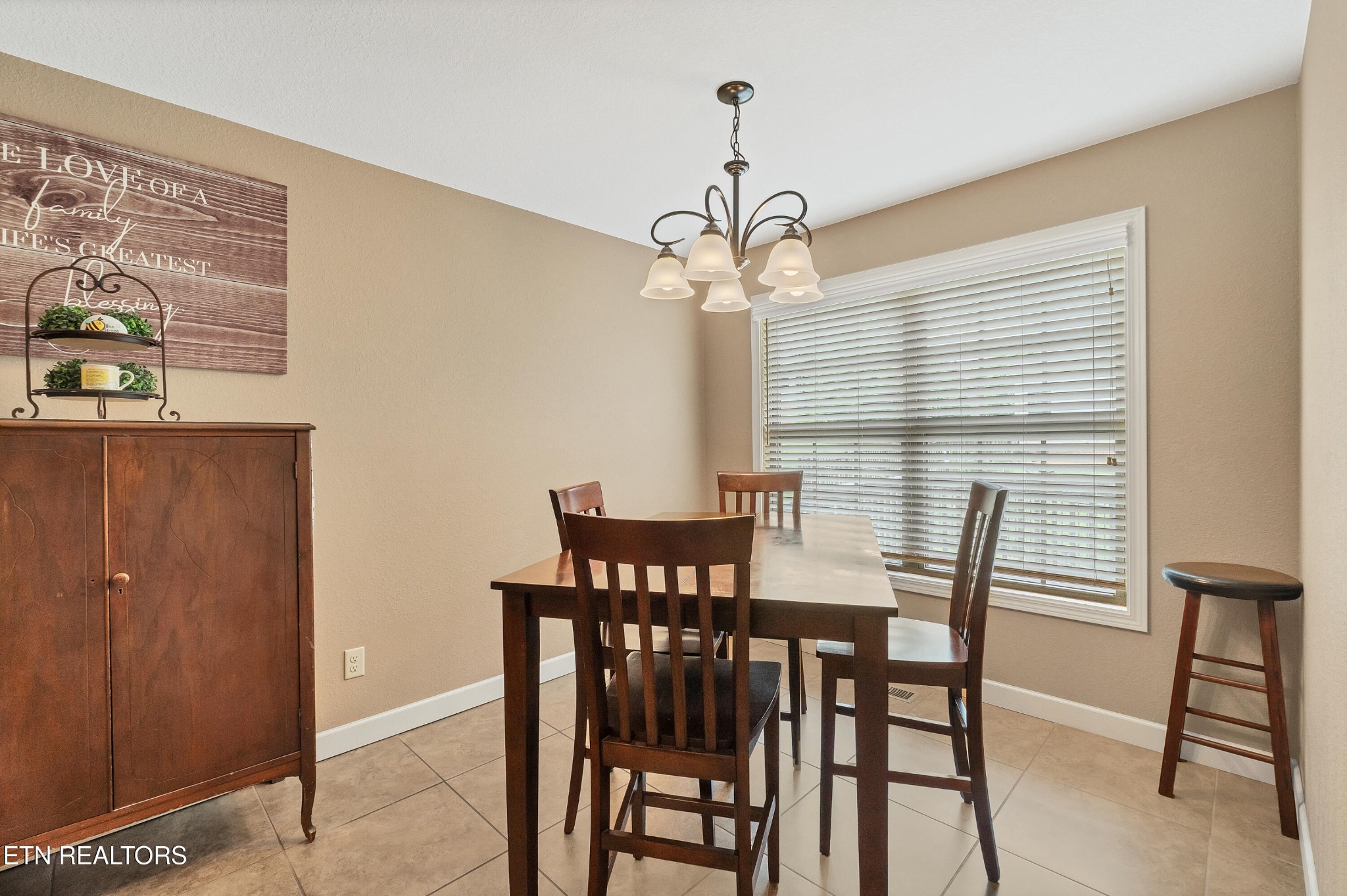 645 Berrywood Drive Property Photo 15