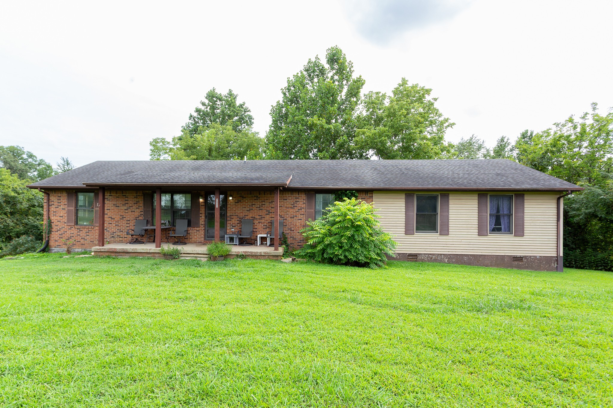 4860 Highway 149 Property Photo 1