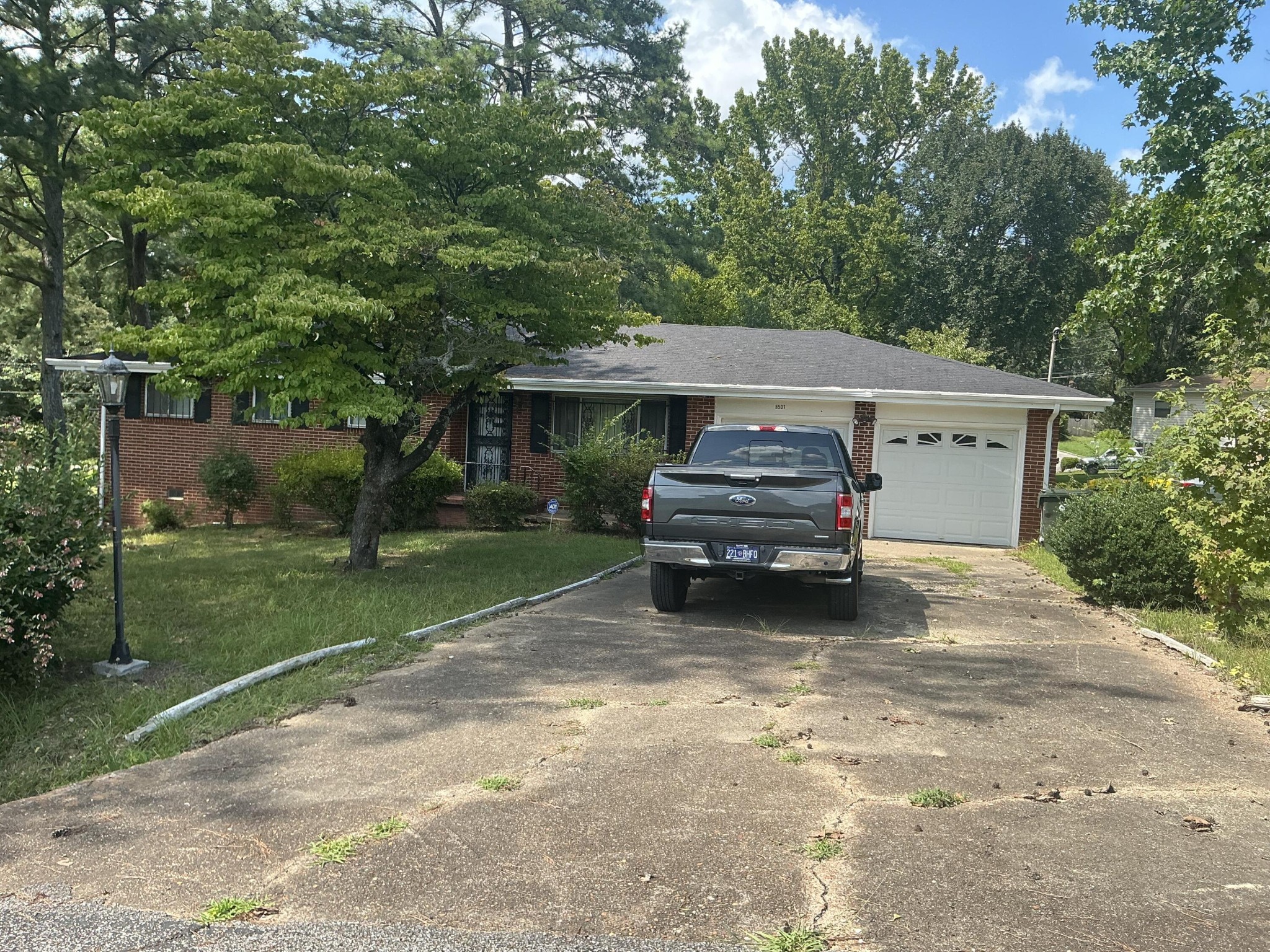 5507 Upshaw Drive Property Photo 3