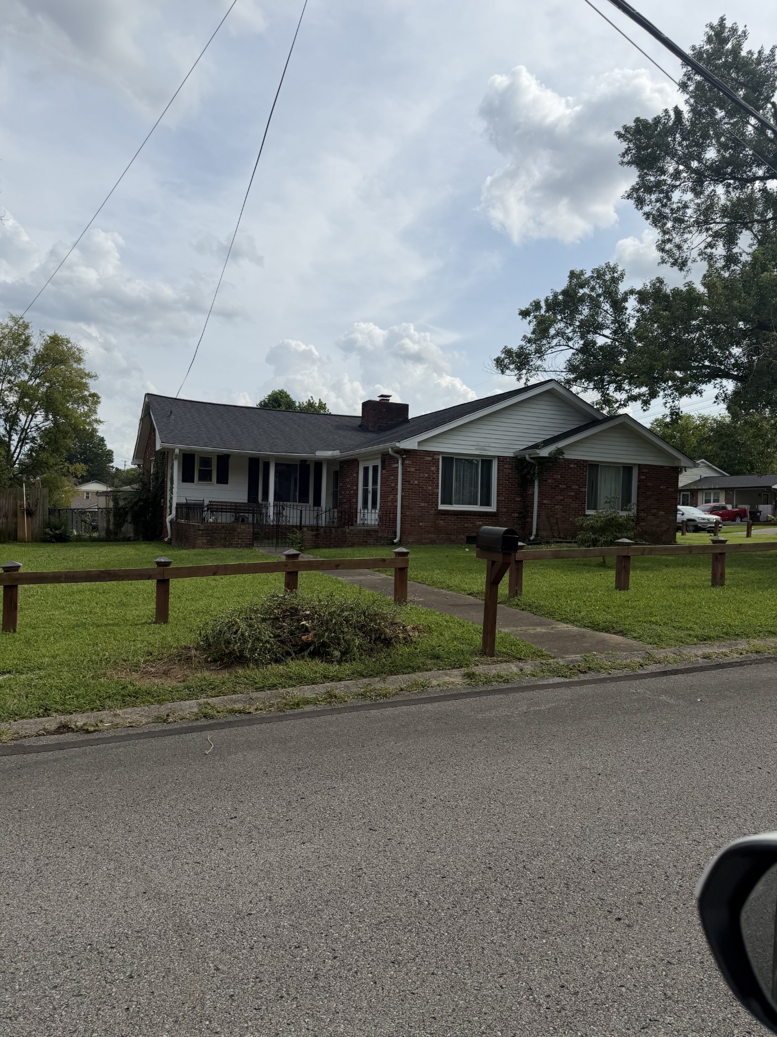1208 N Graycroft Ave Property Photo 1