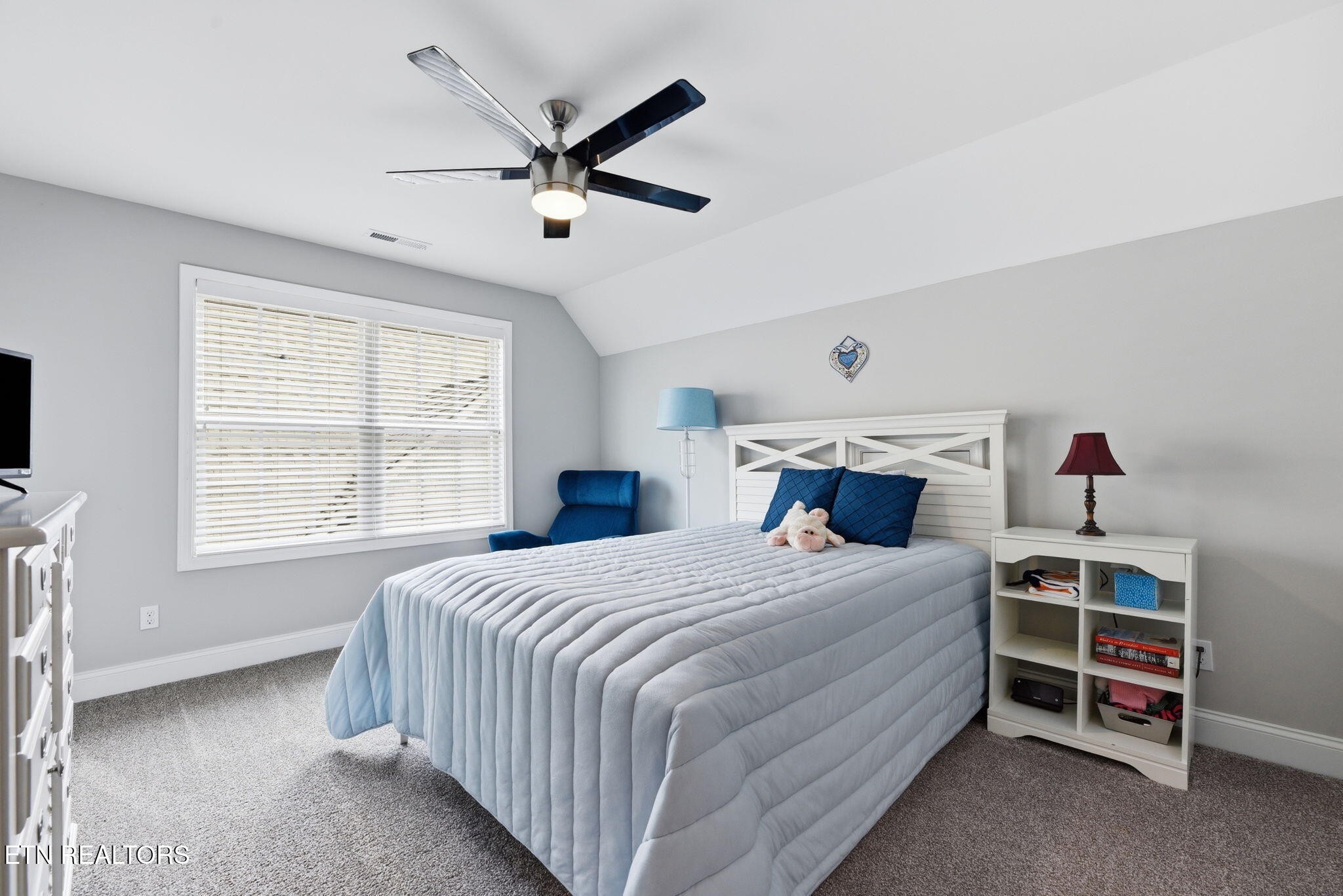 103 Crest Pointe Lane Property Photo 26