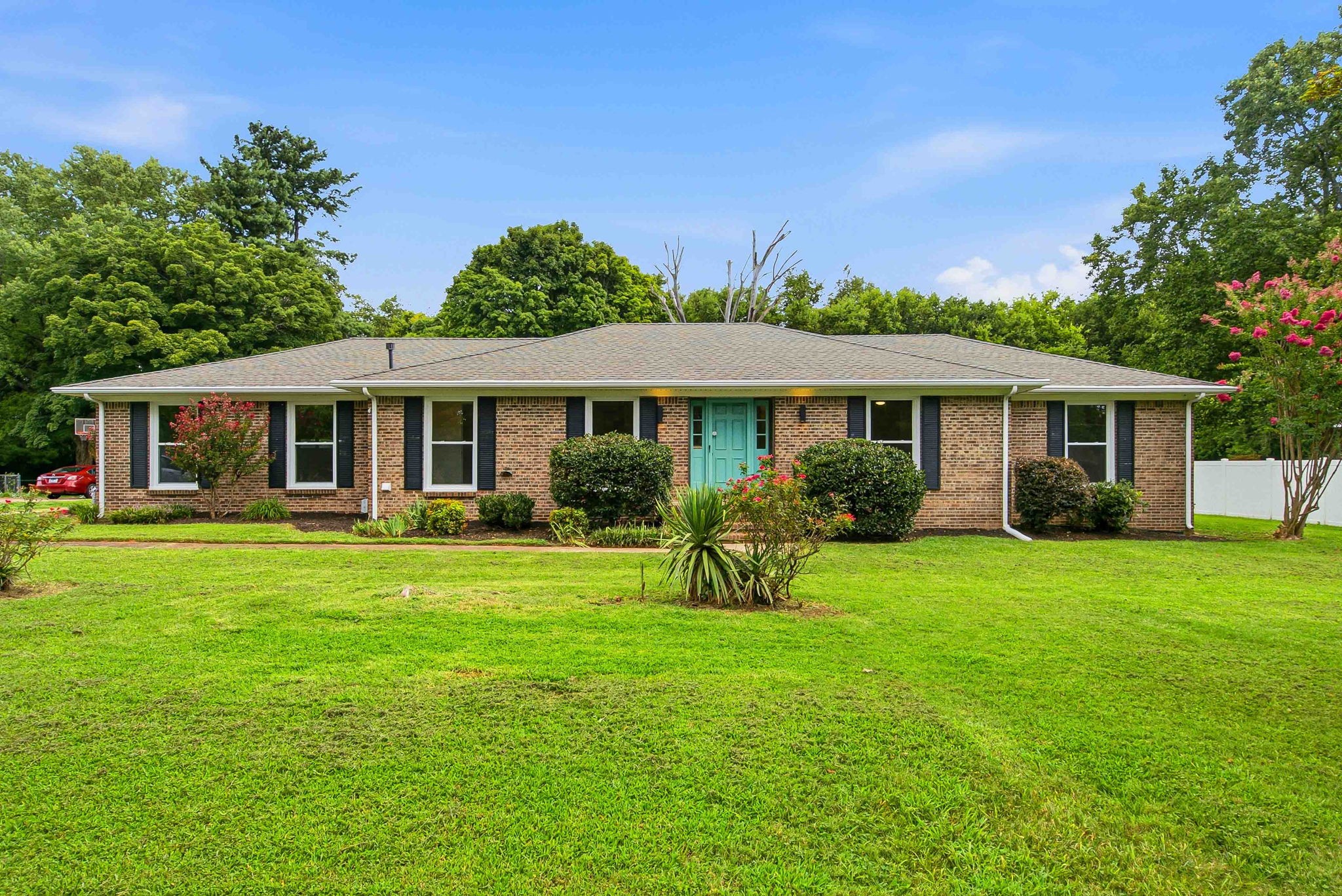 2316 Braxton Bragg Dr Property Photo 1