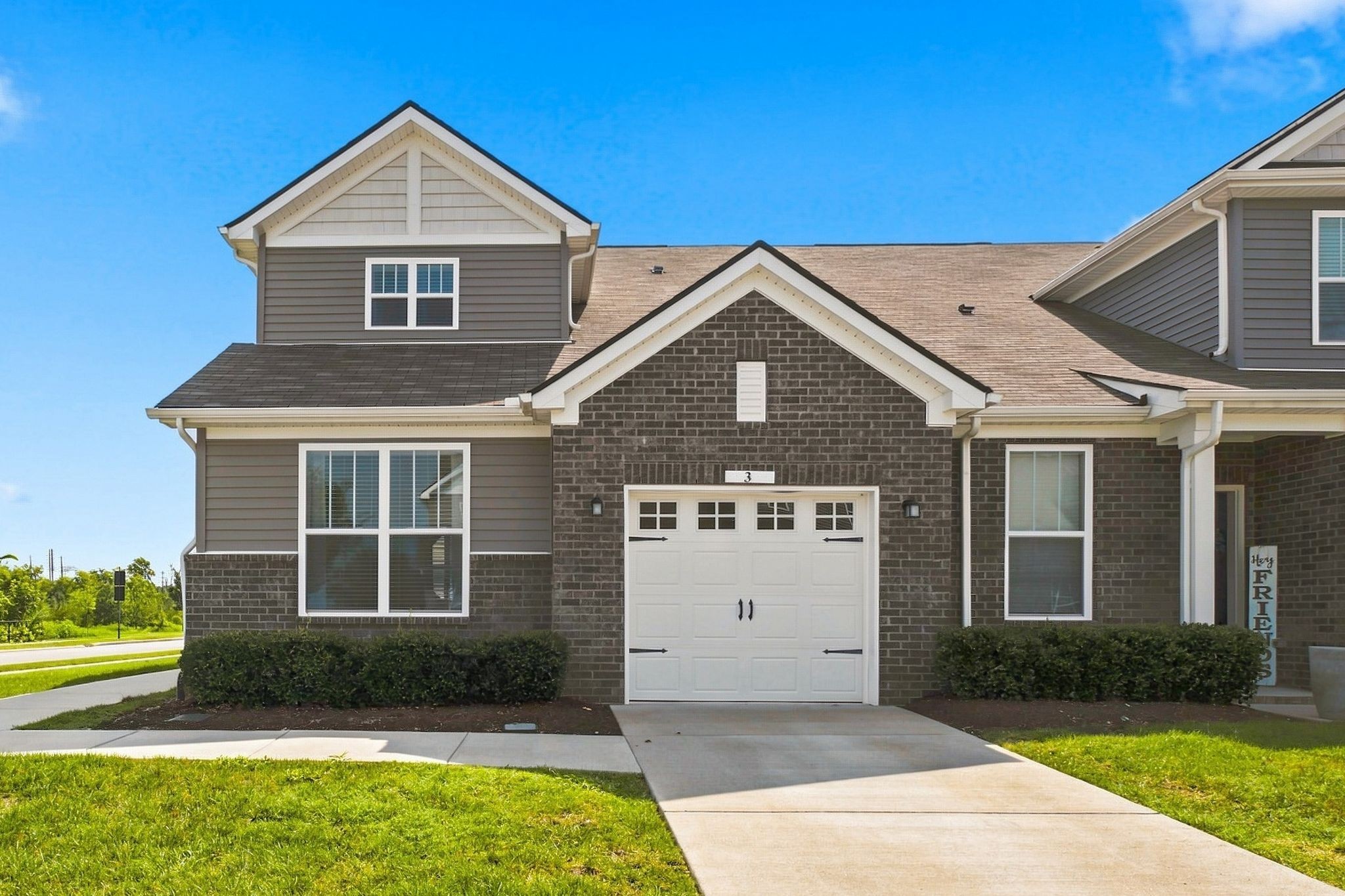 3 Torrey Pines Ln