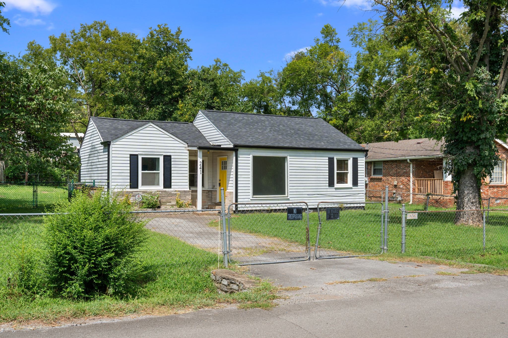 241 Wiley St Property Photo 38