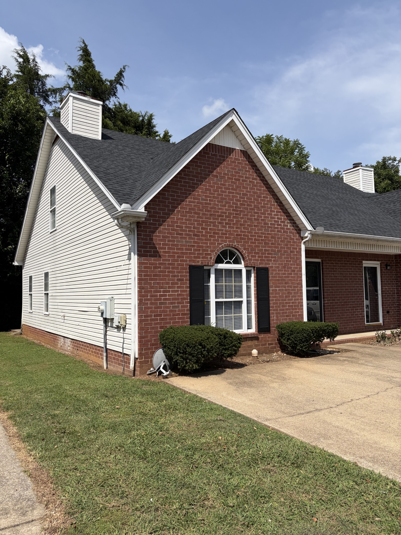 1519 Middleborough Ct Property Photo 1