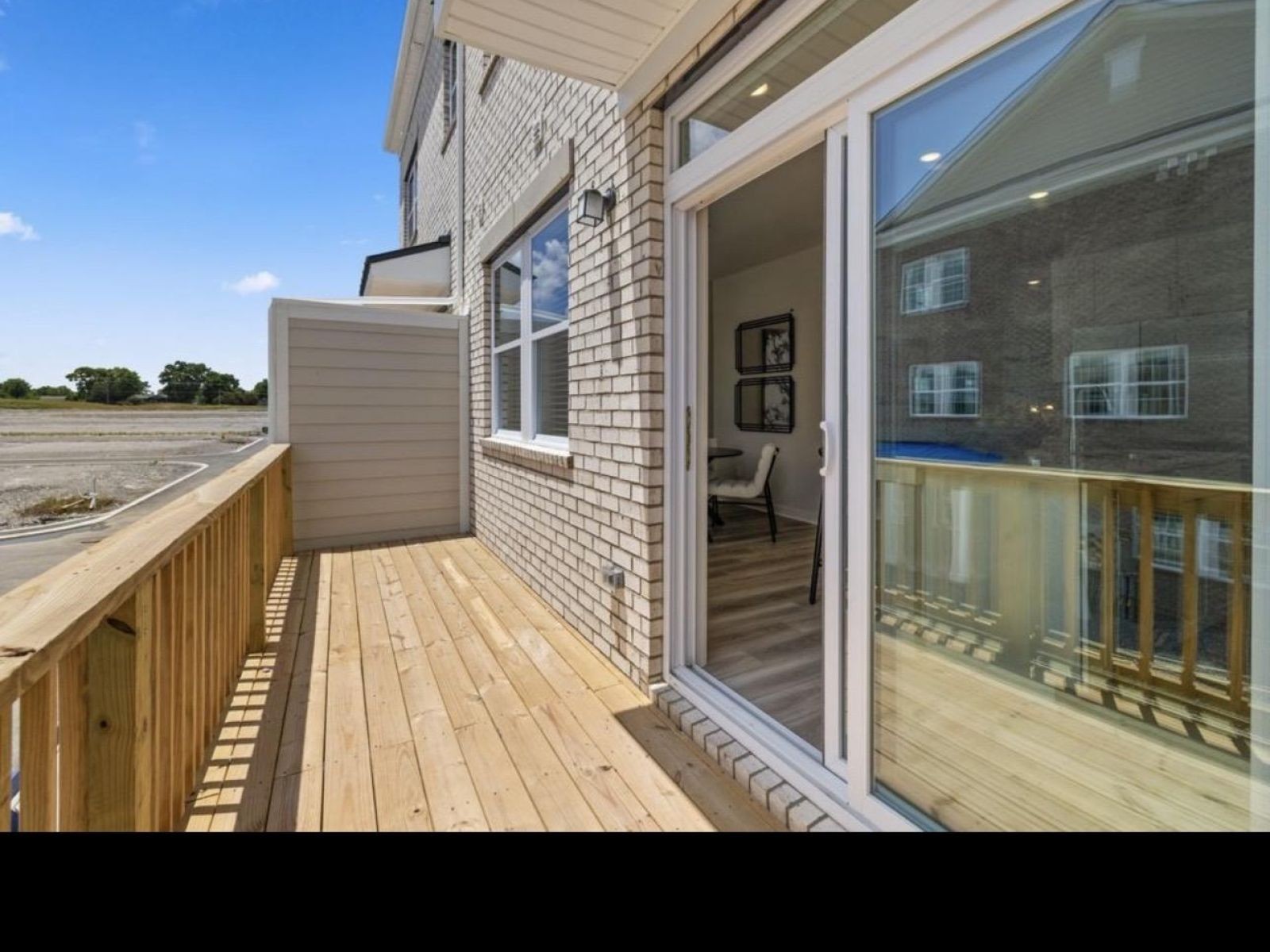 521 Hinton St Property Photo 1