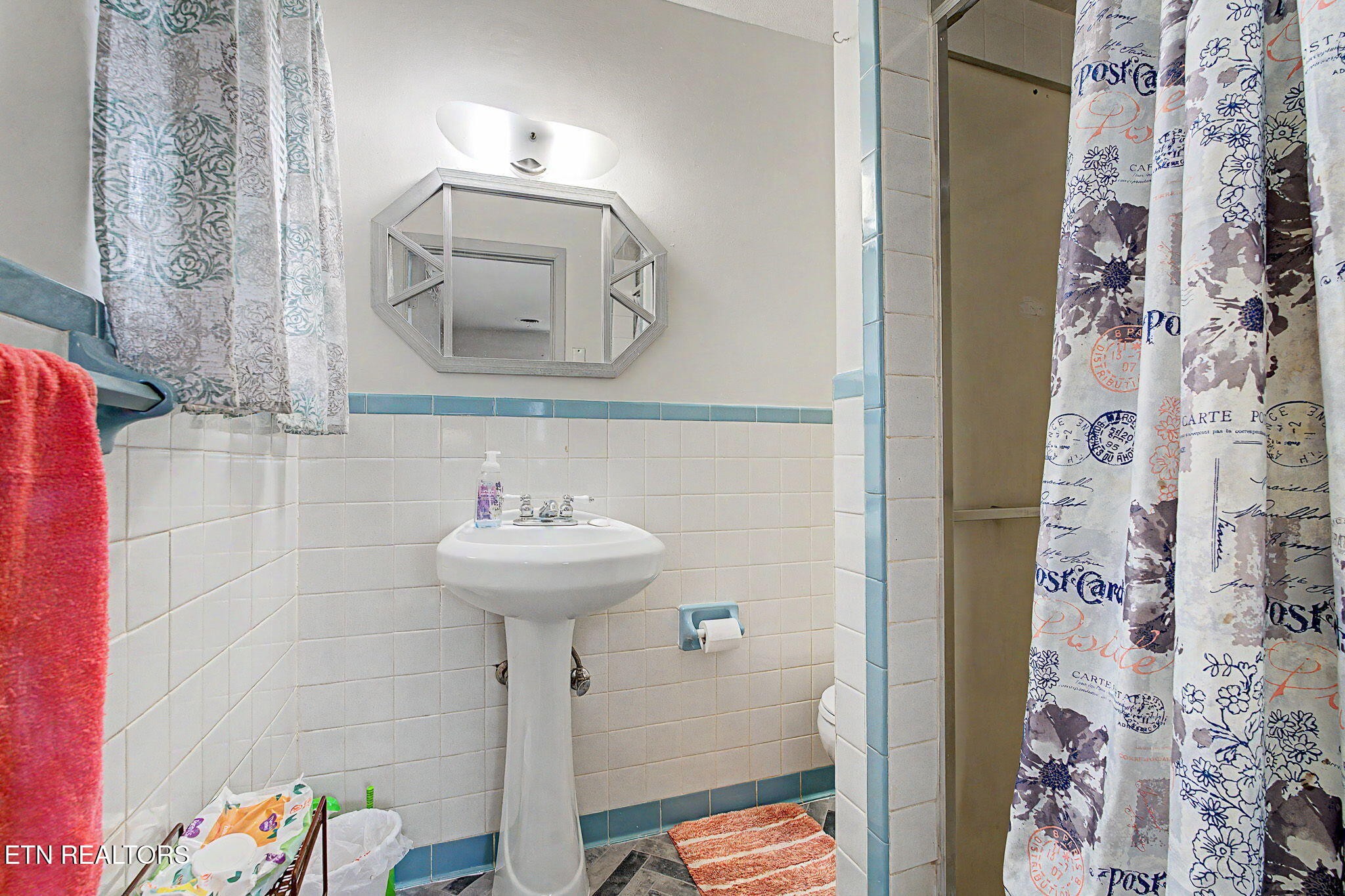 2737 Conrad Drive Property Photo 19