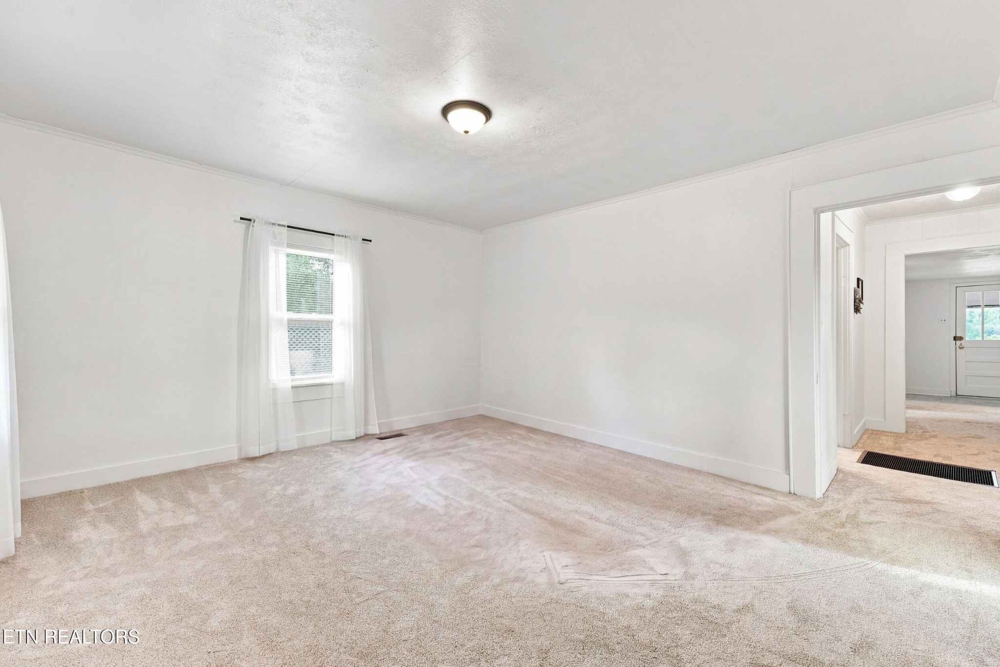 4317 Fulton Rd Property Photo 6