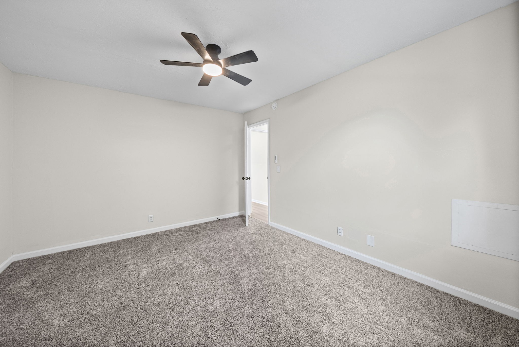 259 Raintree Dr Property Photo 15