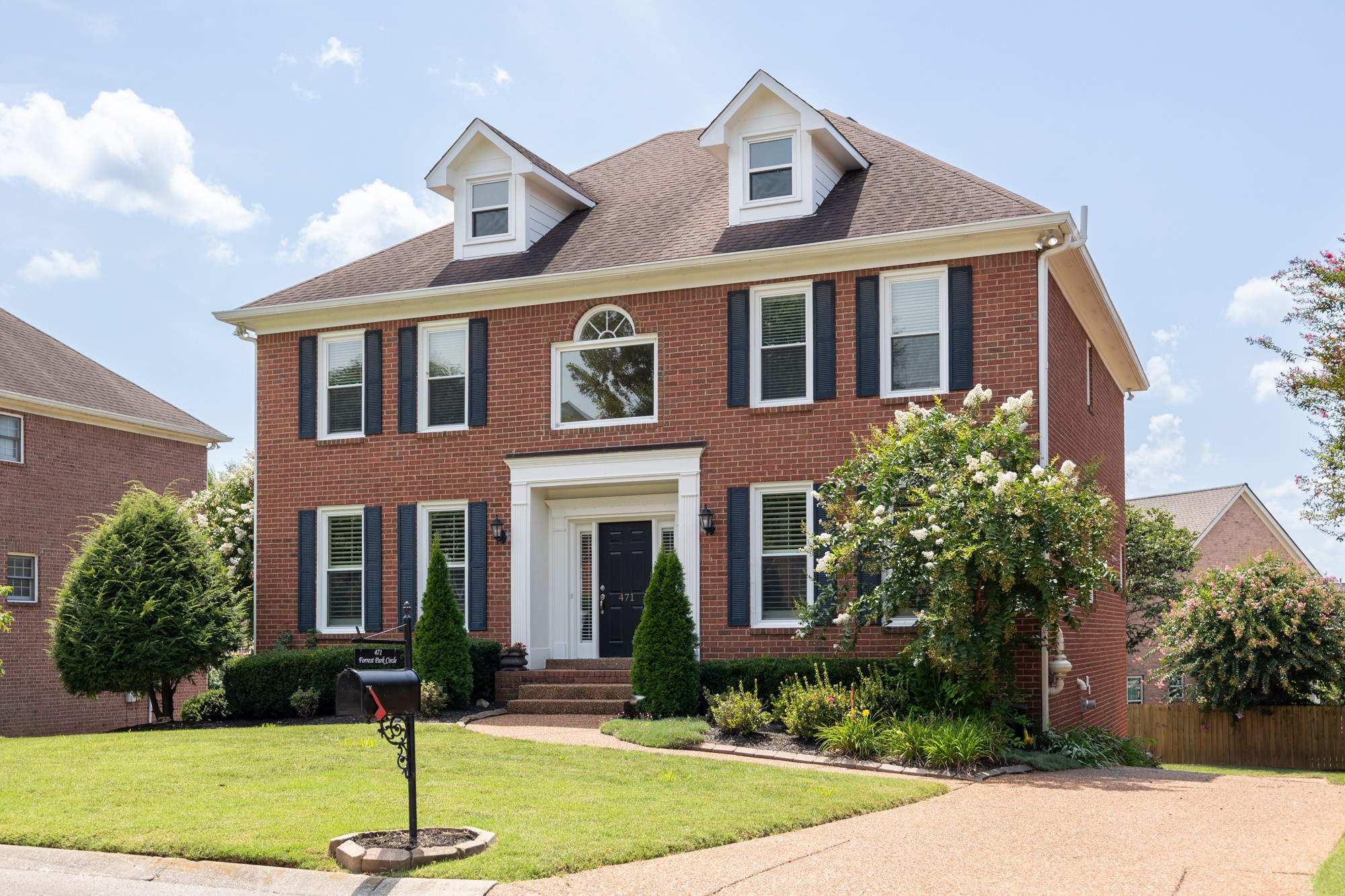 471 Forrest Park Cir Property Photo 1