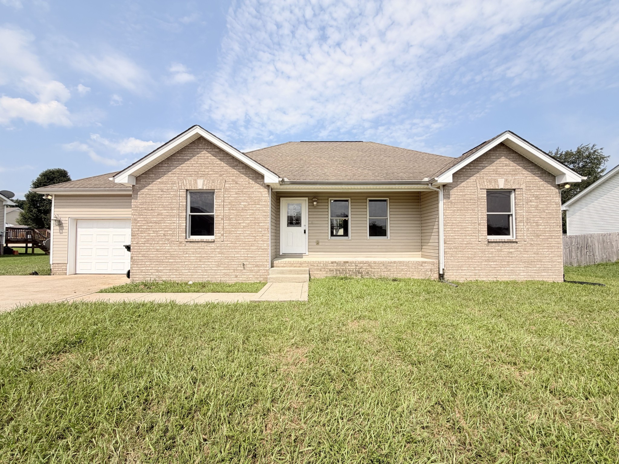 326 Gallop Ln Property Photo 1