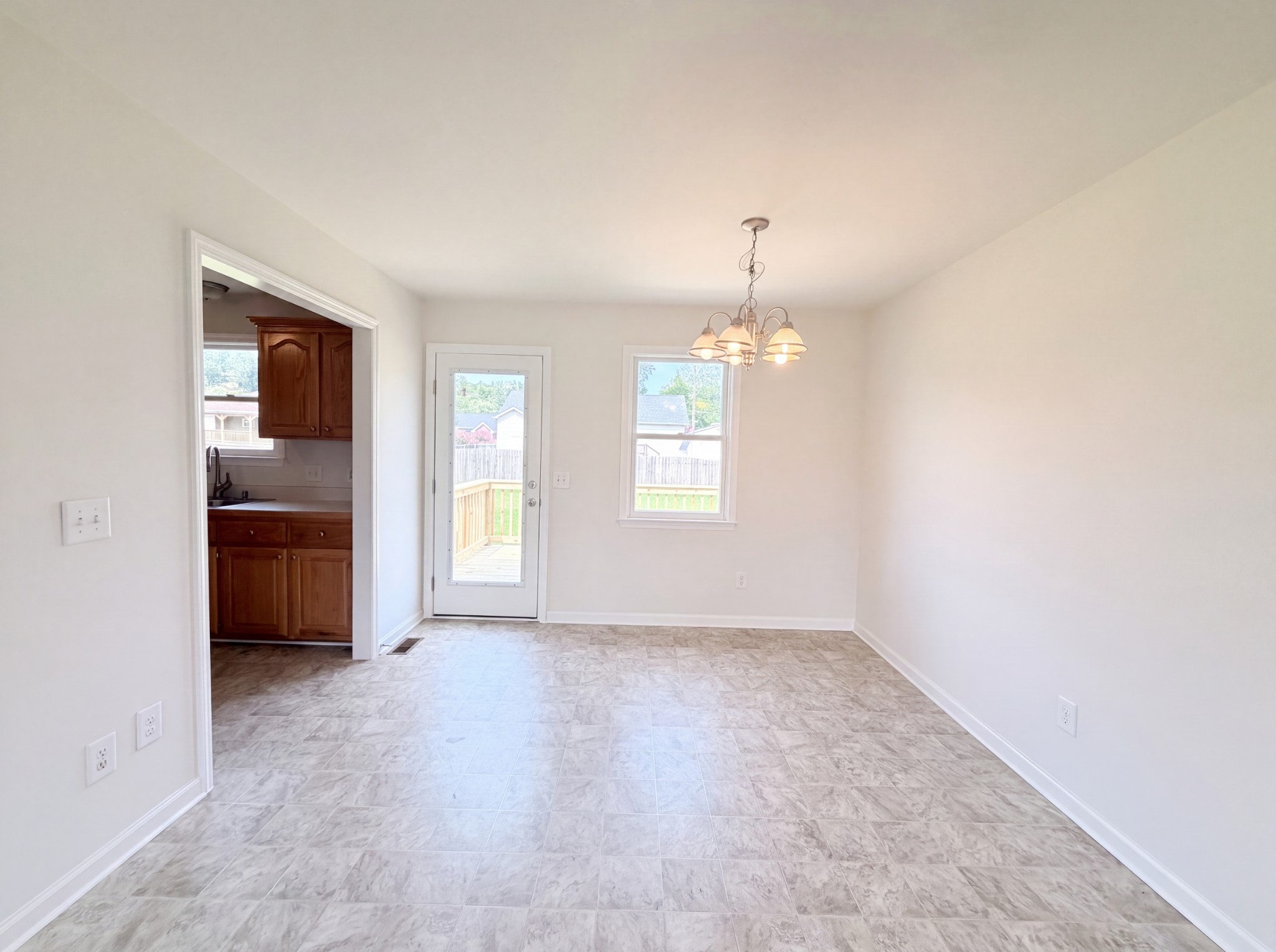 326 Gallop Ln Property Photo 6