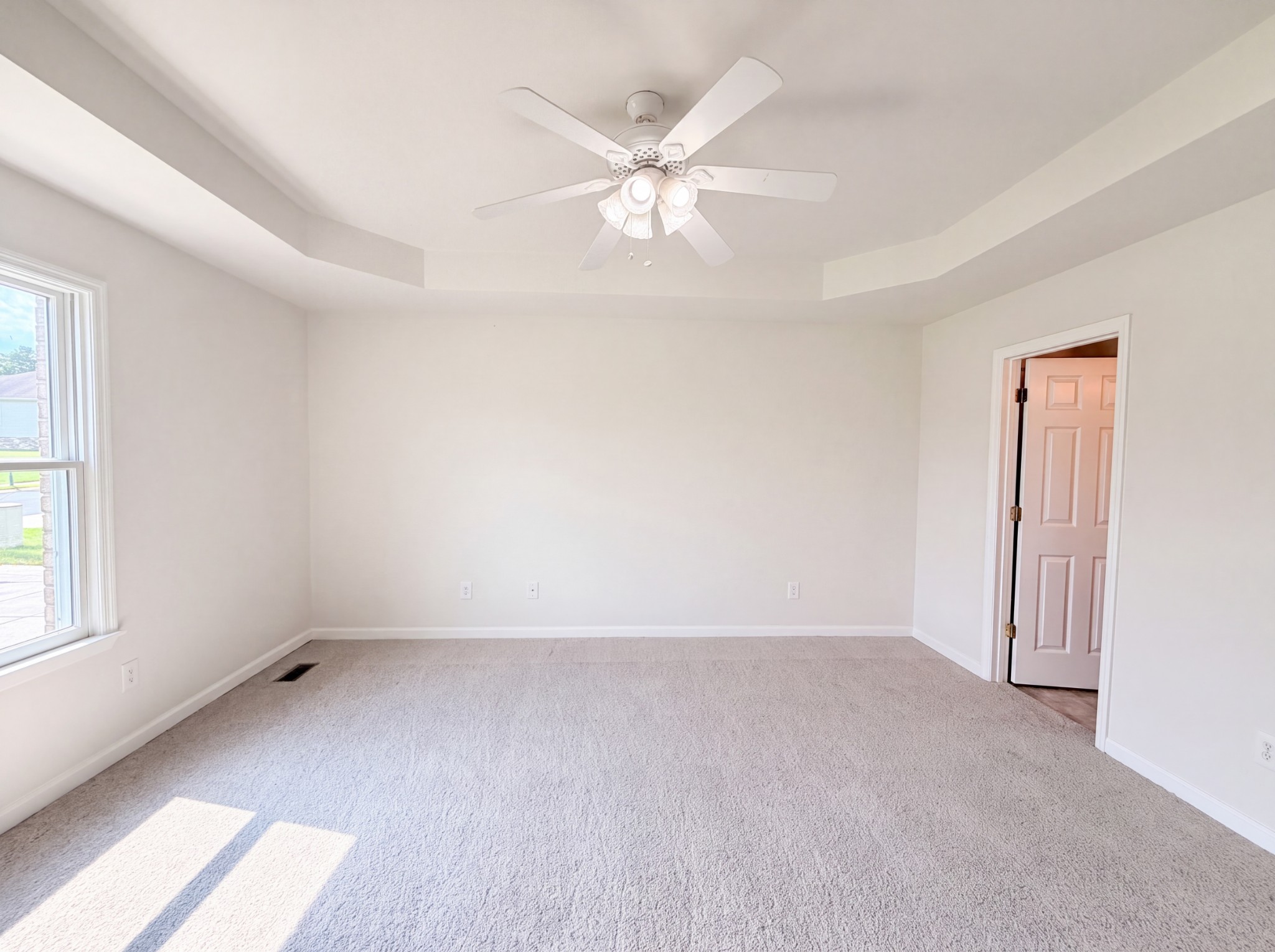 326 Gallop Ln Property Photo 7