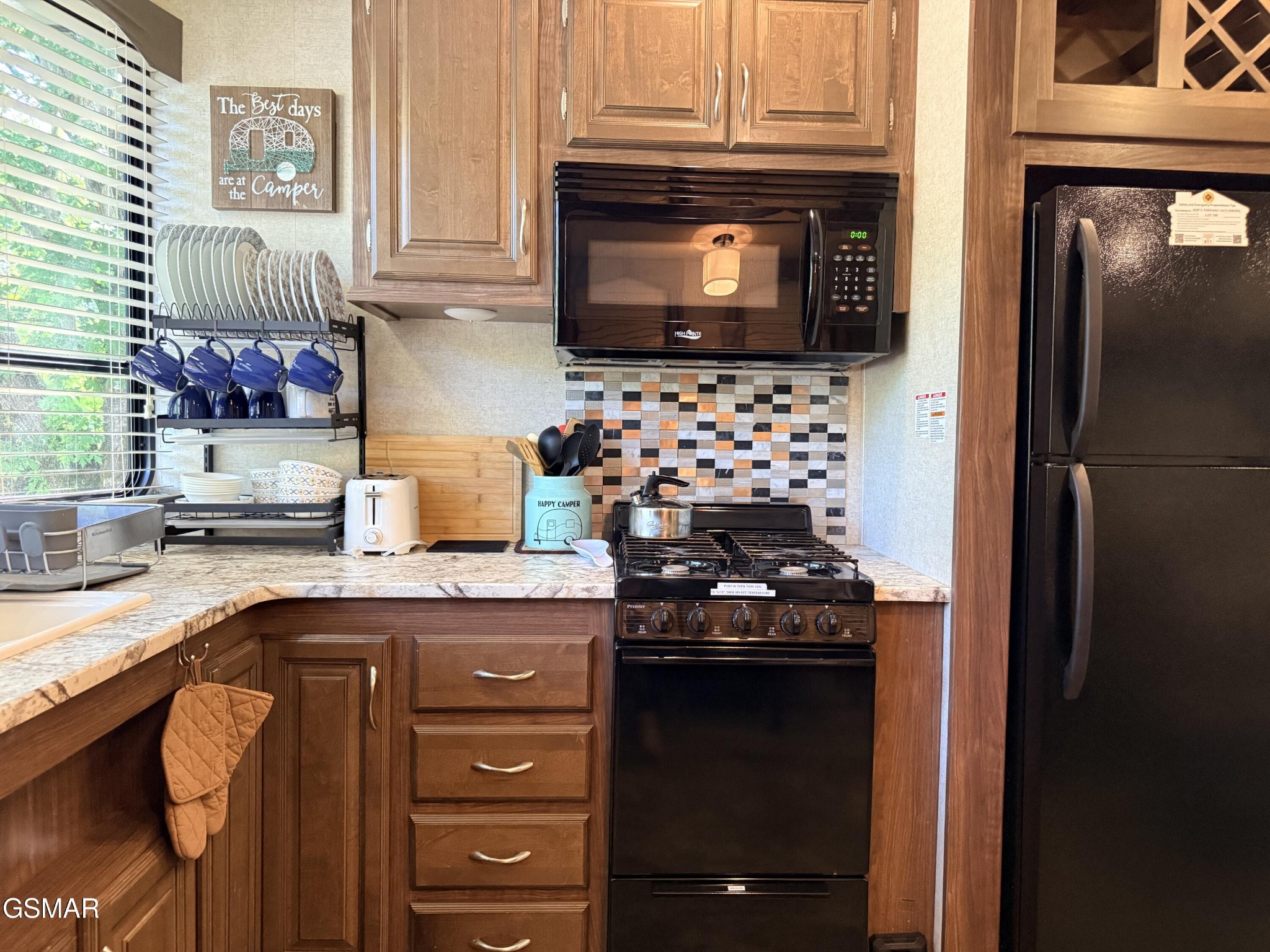4229 E Parkway Property Photo 15