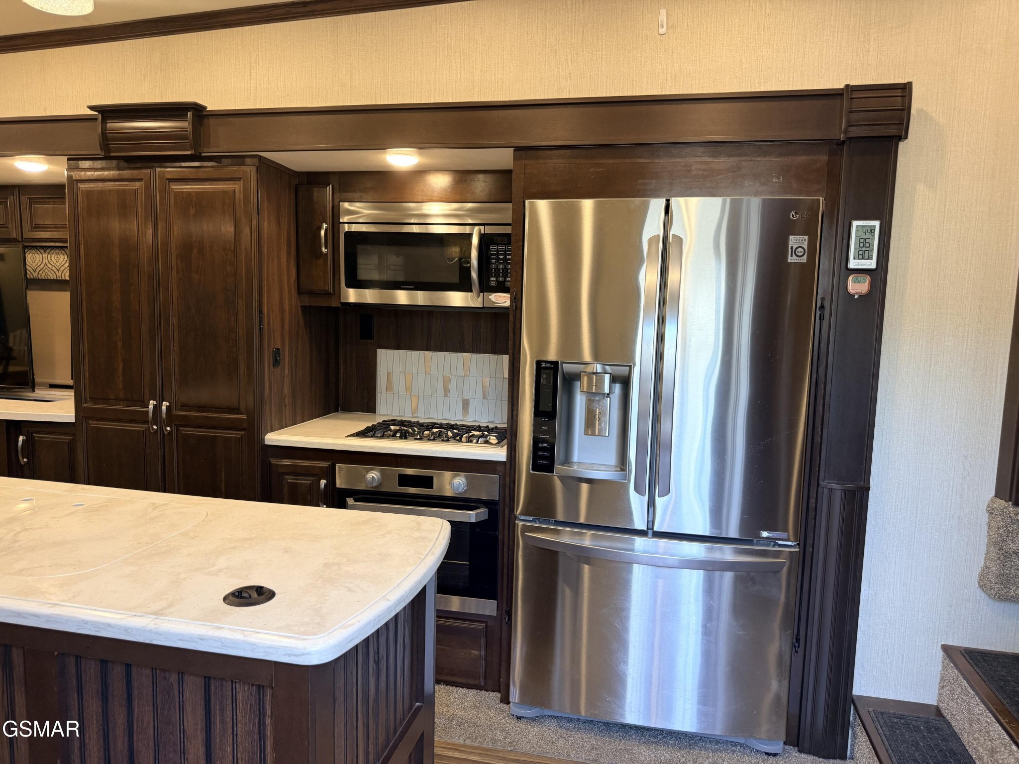 4229 E Parkway Property Photo 12