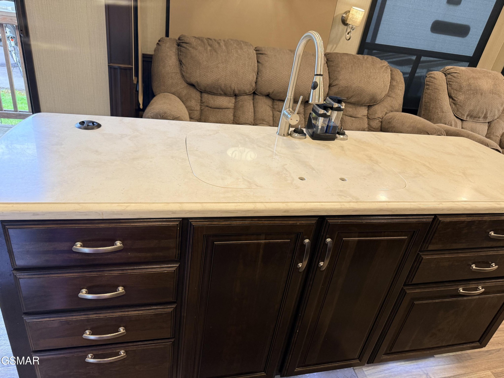 4229 E Parkway Property Photo 13