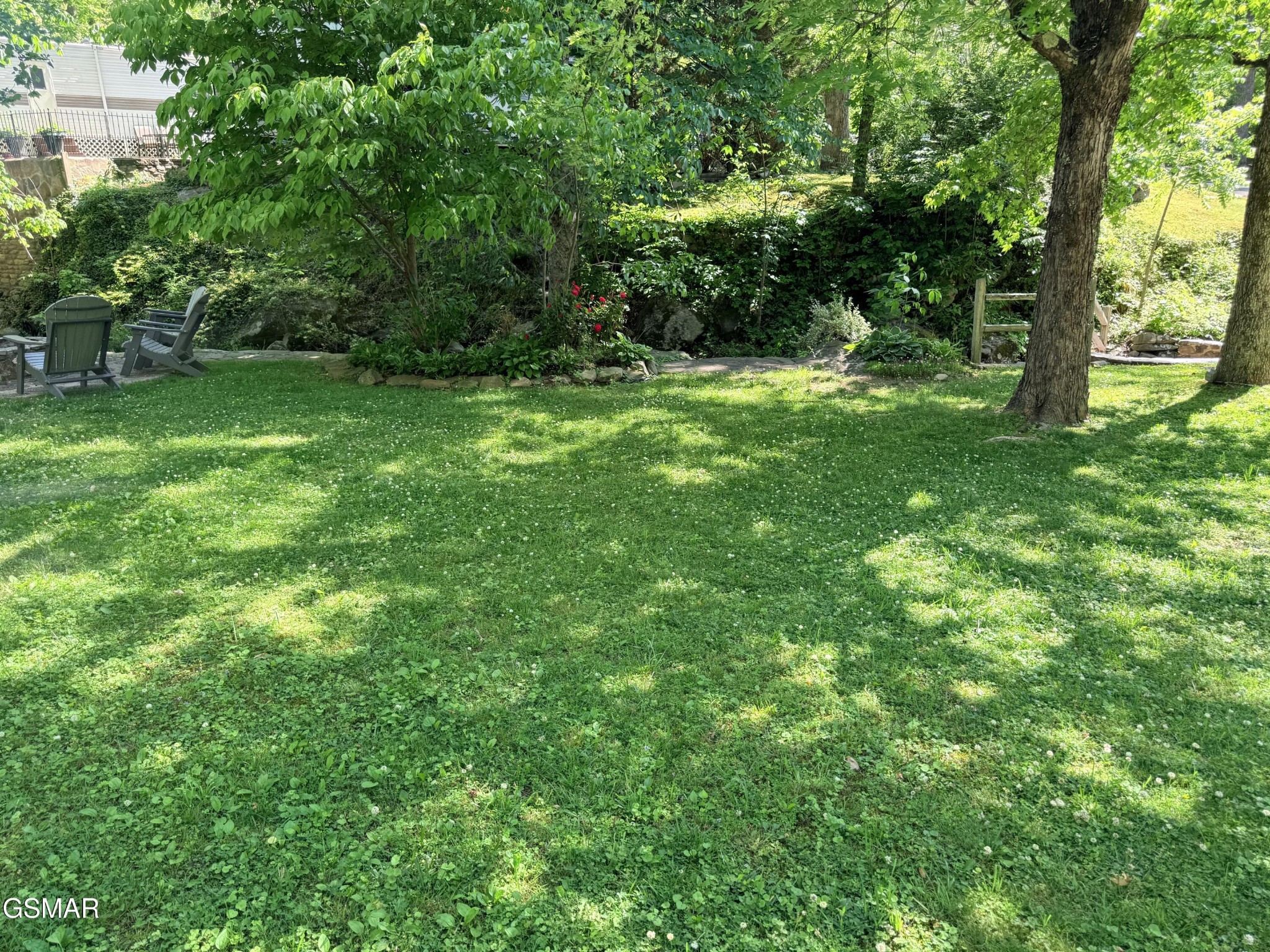 4229 E Parkway Property Photo 7