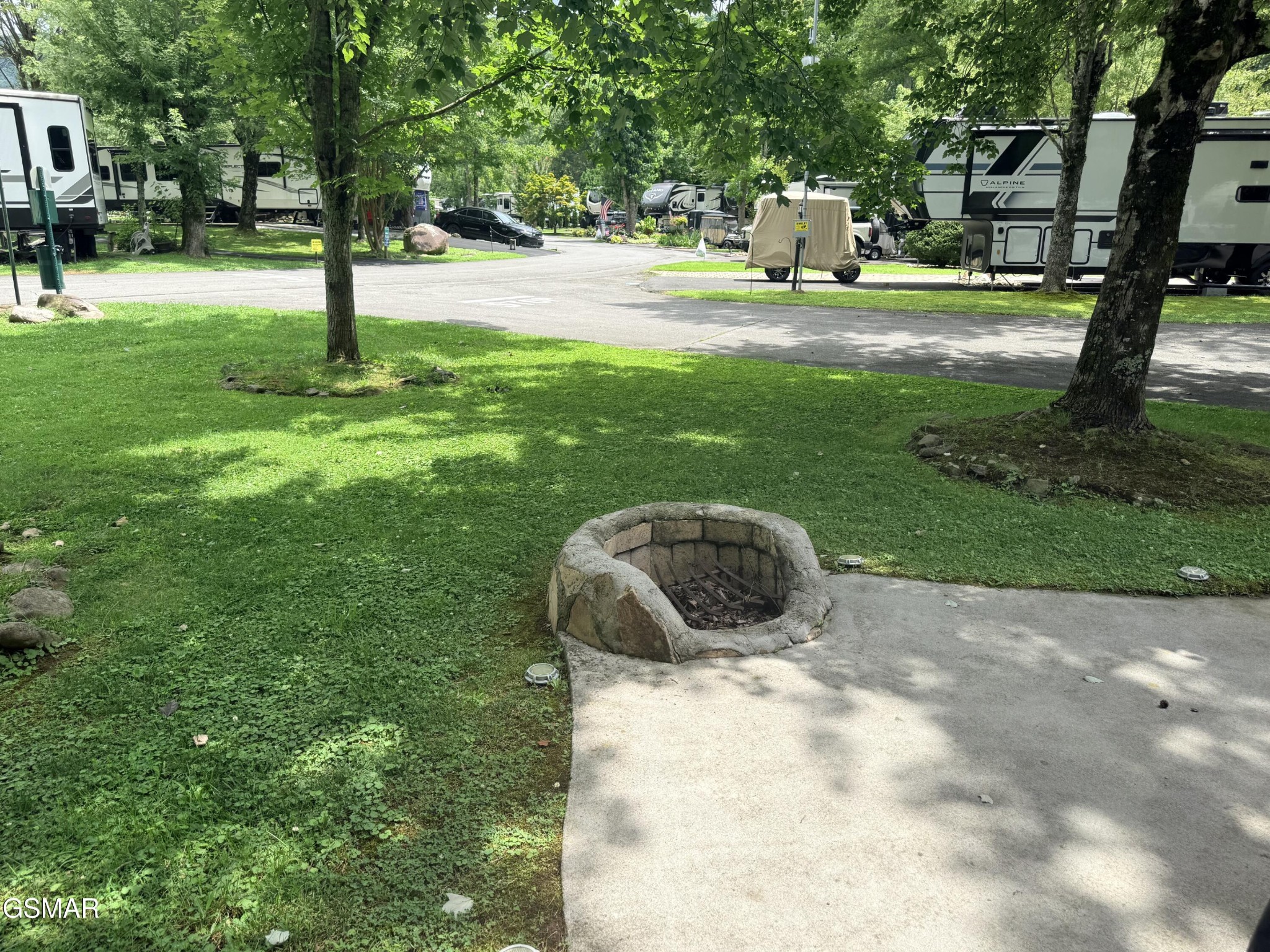 4229 E Parkway Property Photo 11