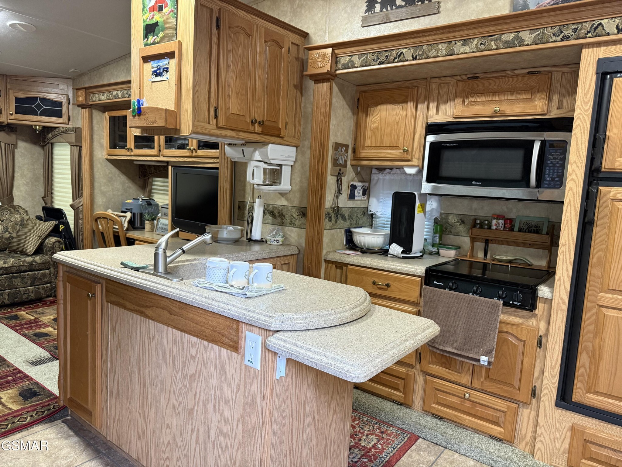 4229 E Parkway Property Photo 10
