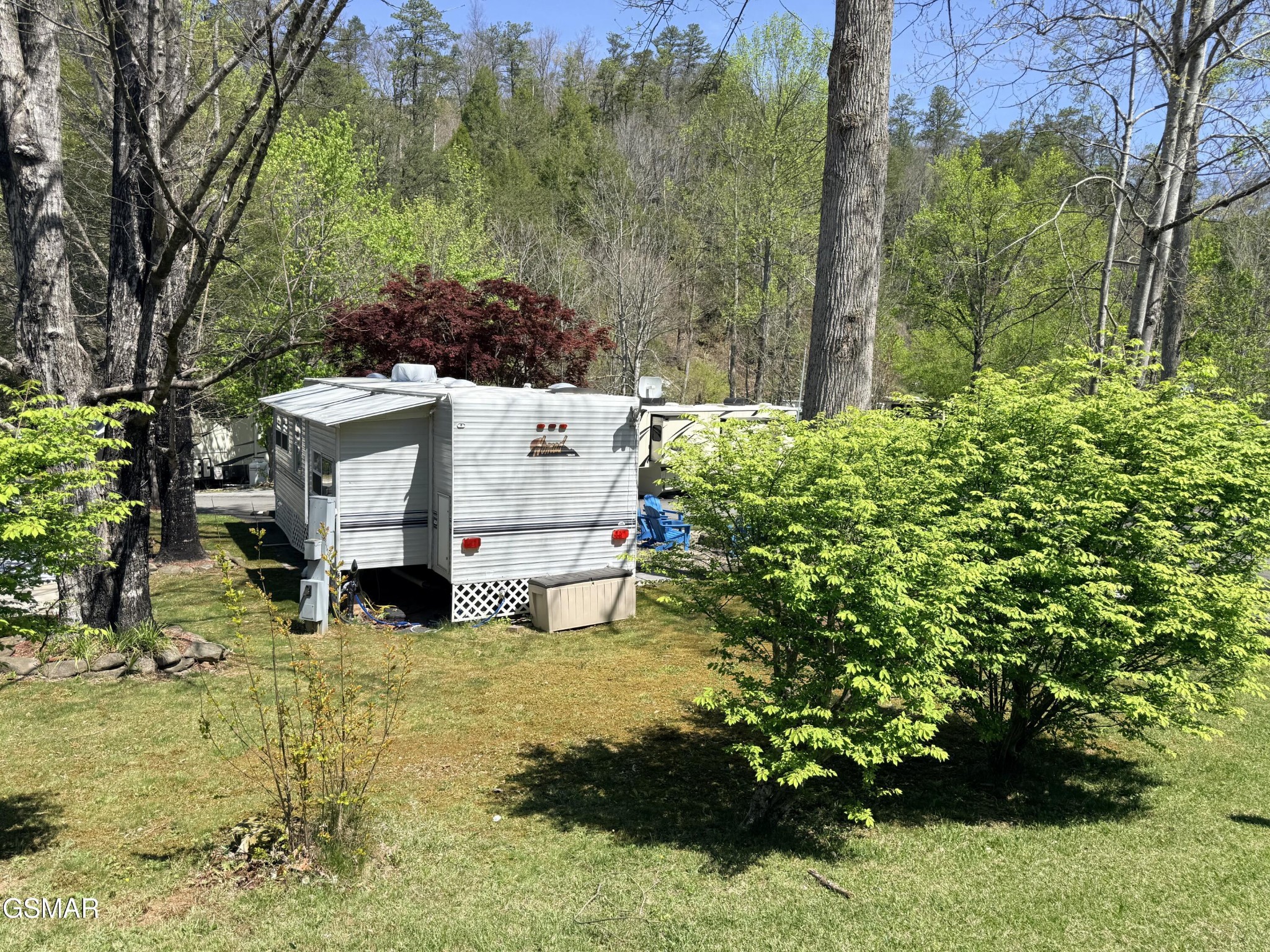 4229 E Parkway Property Photo 9