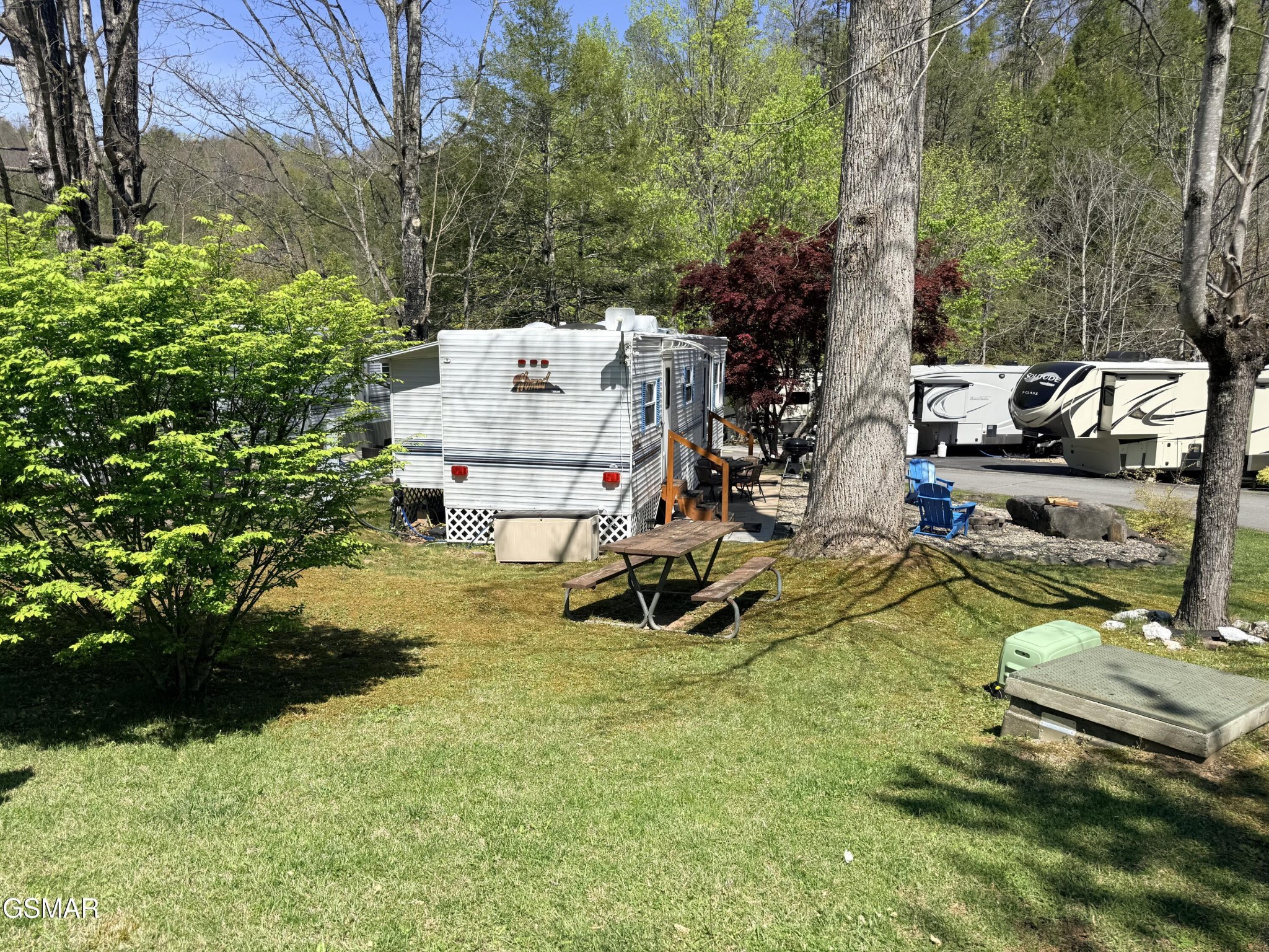 4229 E Parkway Property Photo 10