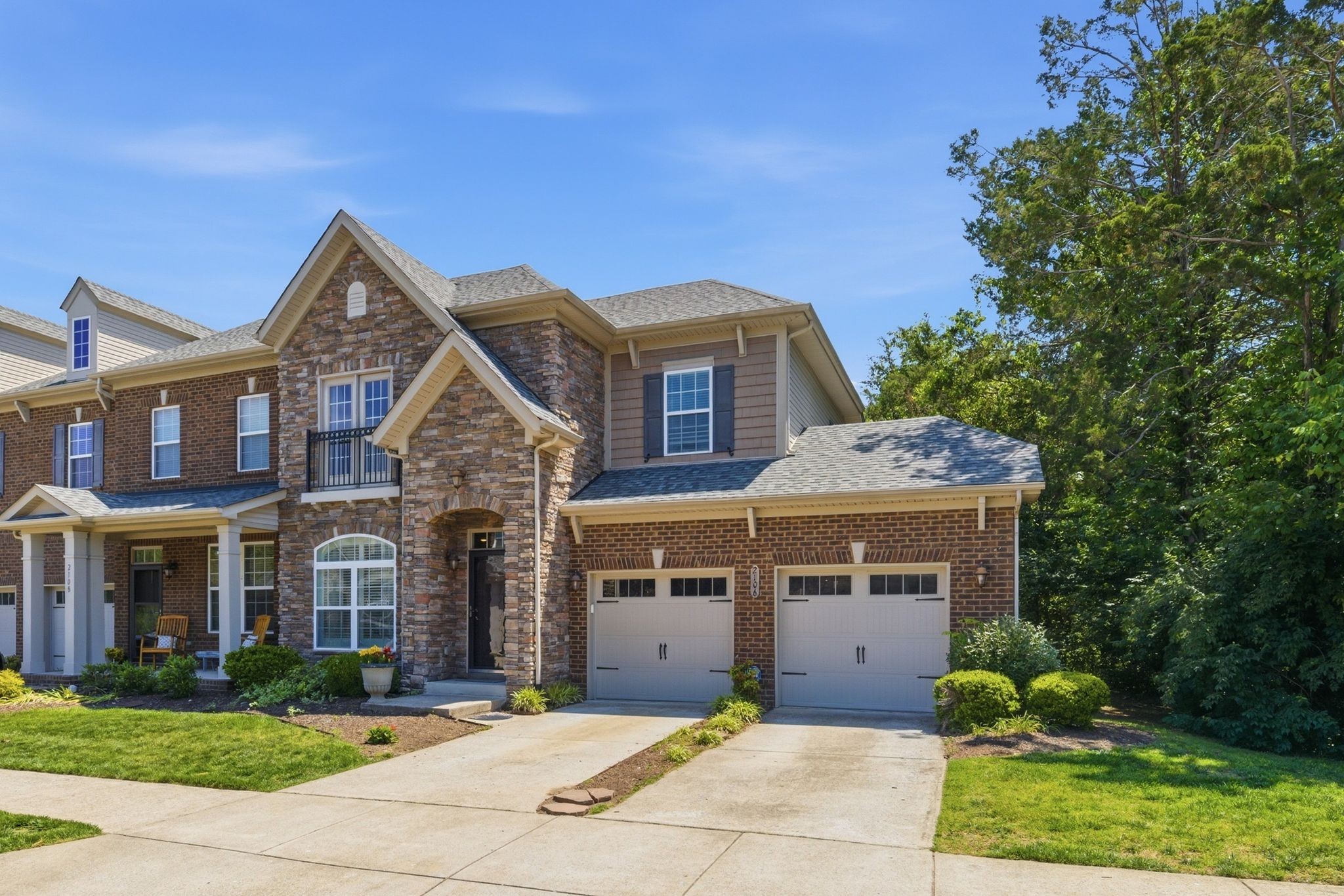 2106 Traemoor Village Ct Property Photo 1