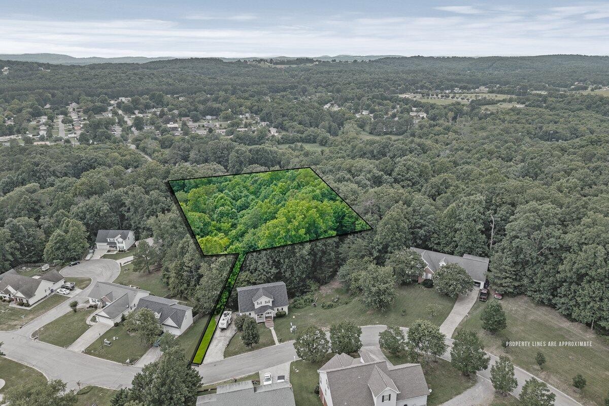 171 Mapleton Ridge Drive, Nw Property Photo 1