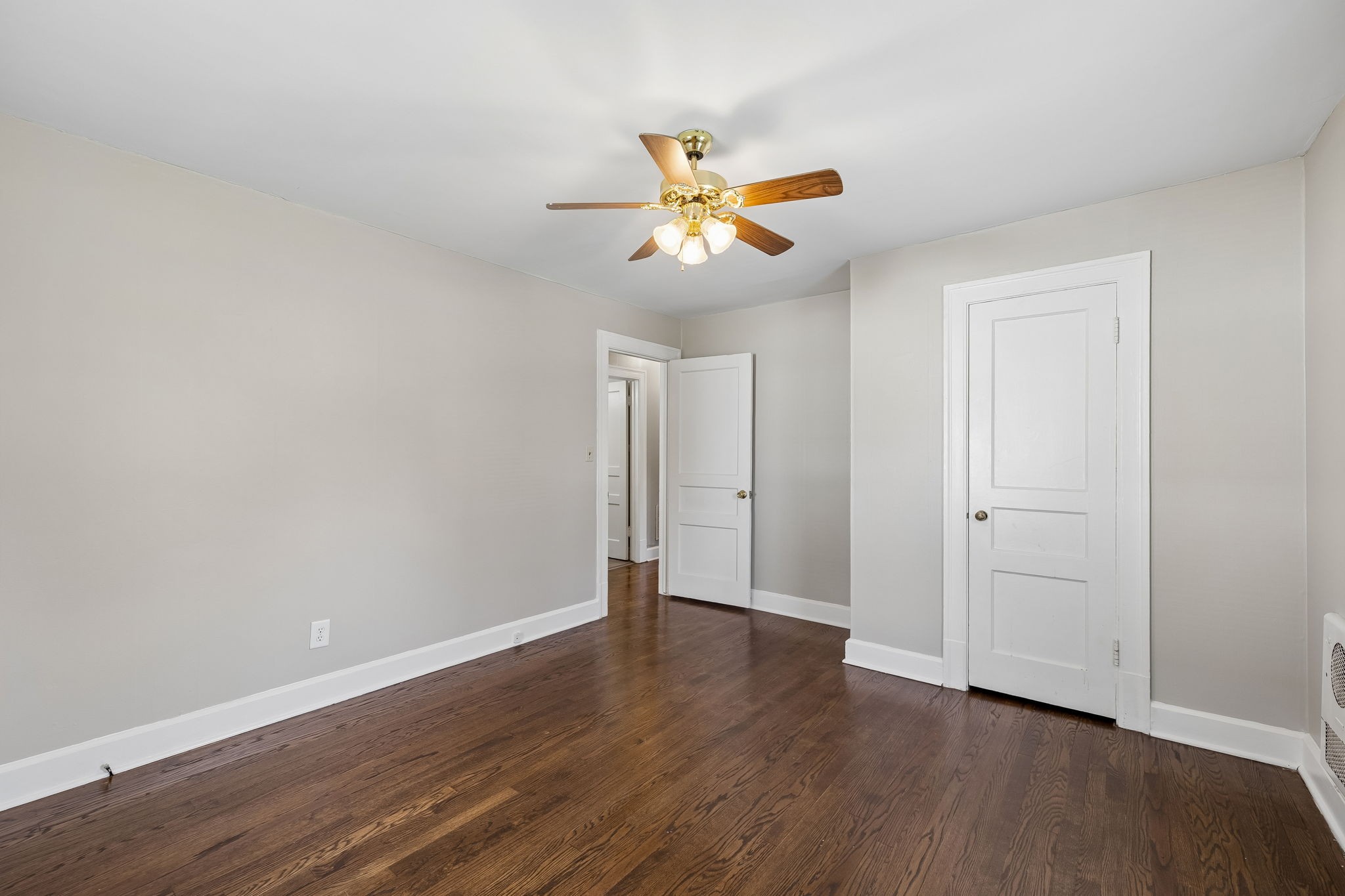 211 Rushwood Dr Property Photo 21