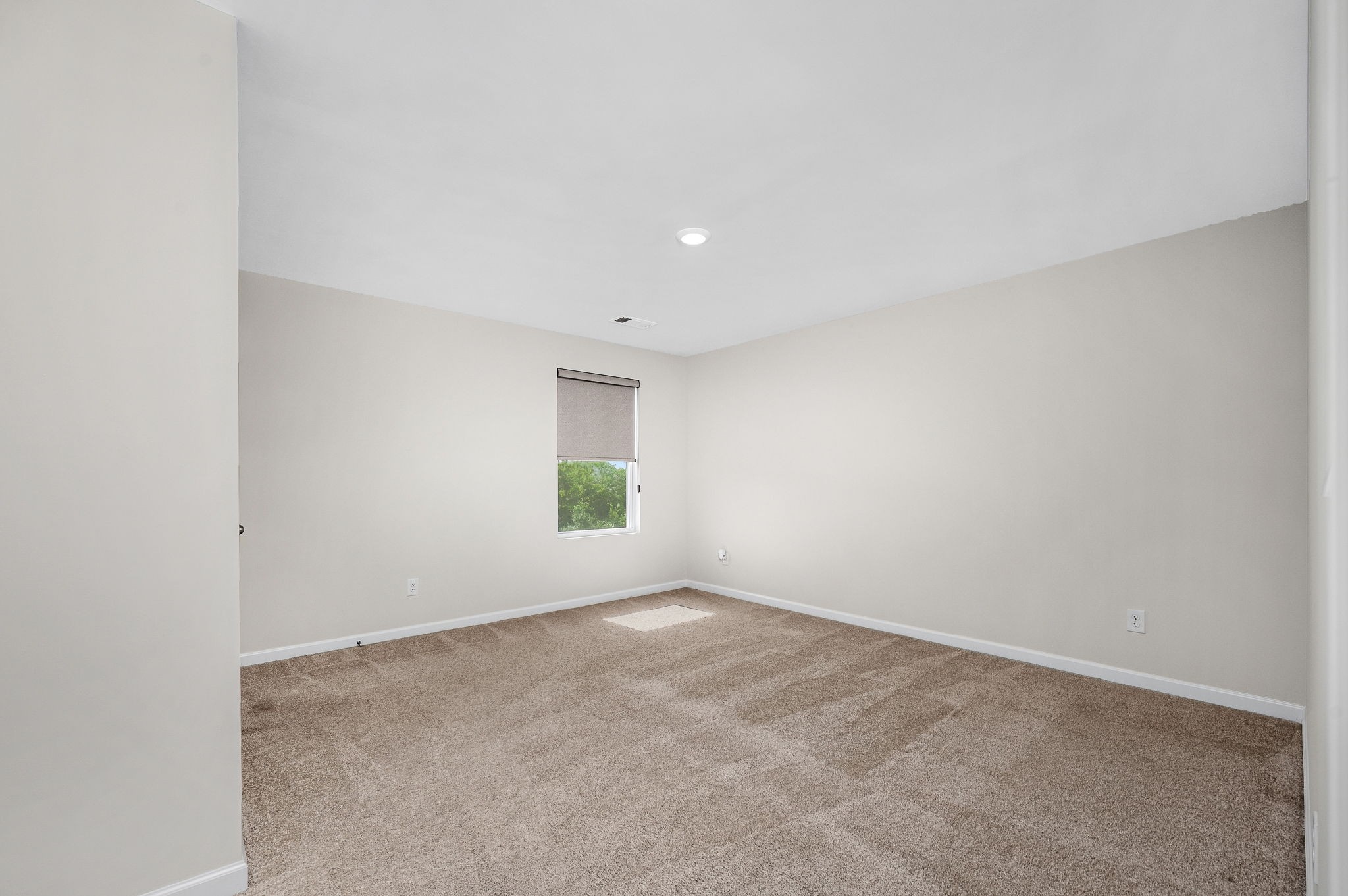 9016 Copenhagen Dr Property Photo 35
