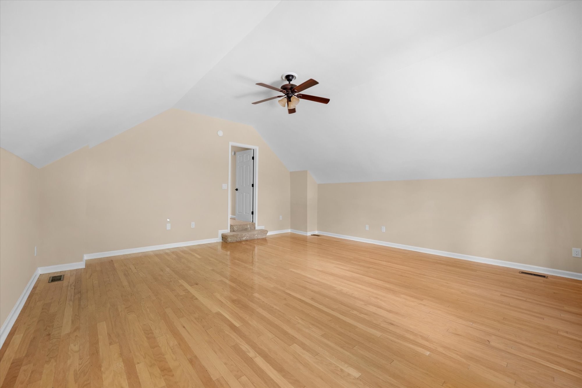 6832 Bridgewater Dr Property Photo 20