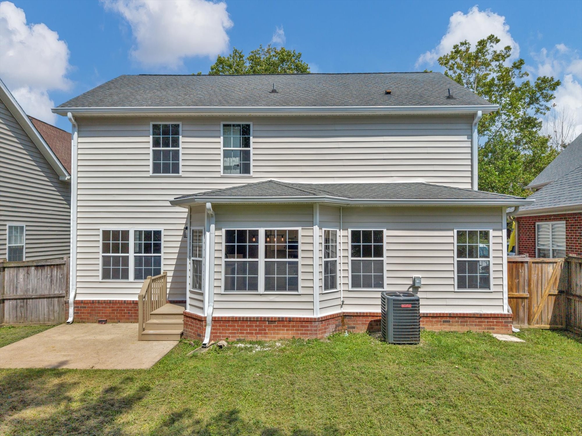 6832 Bridgewater Dr Property Photo 24