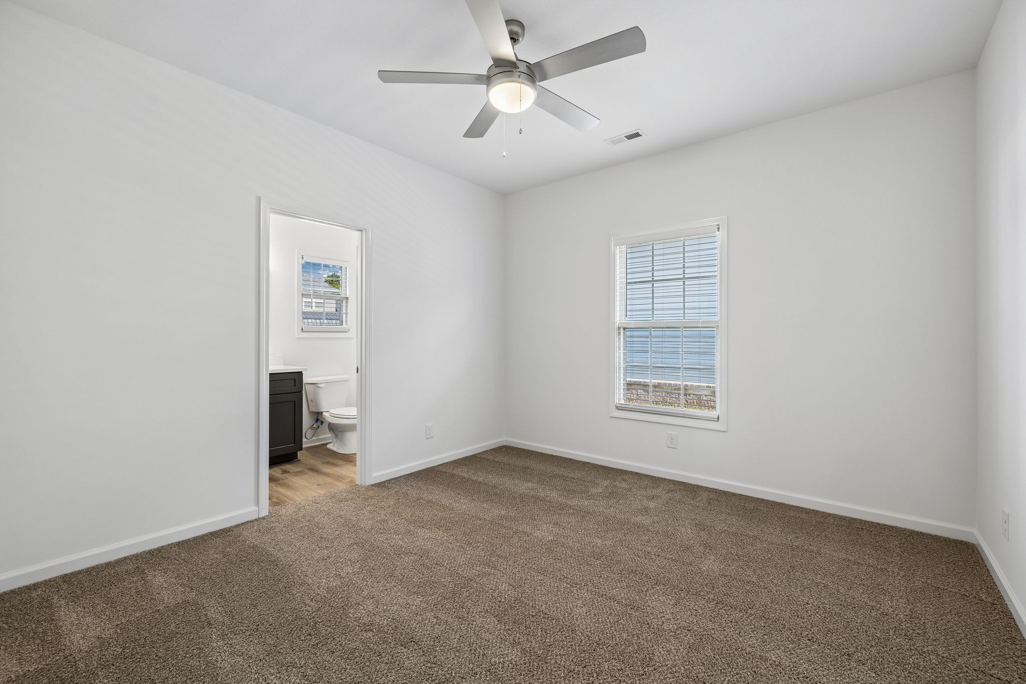 645 Woodrush Dr Property Photo 23