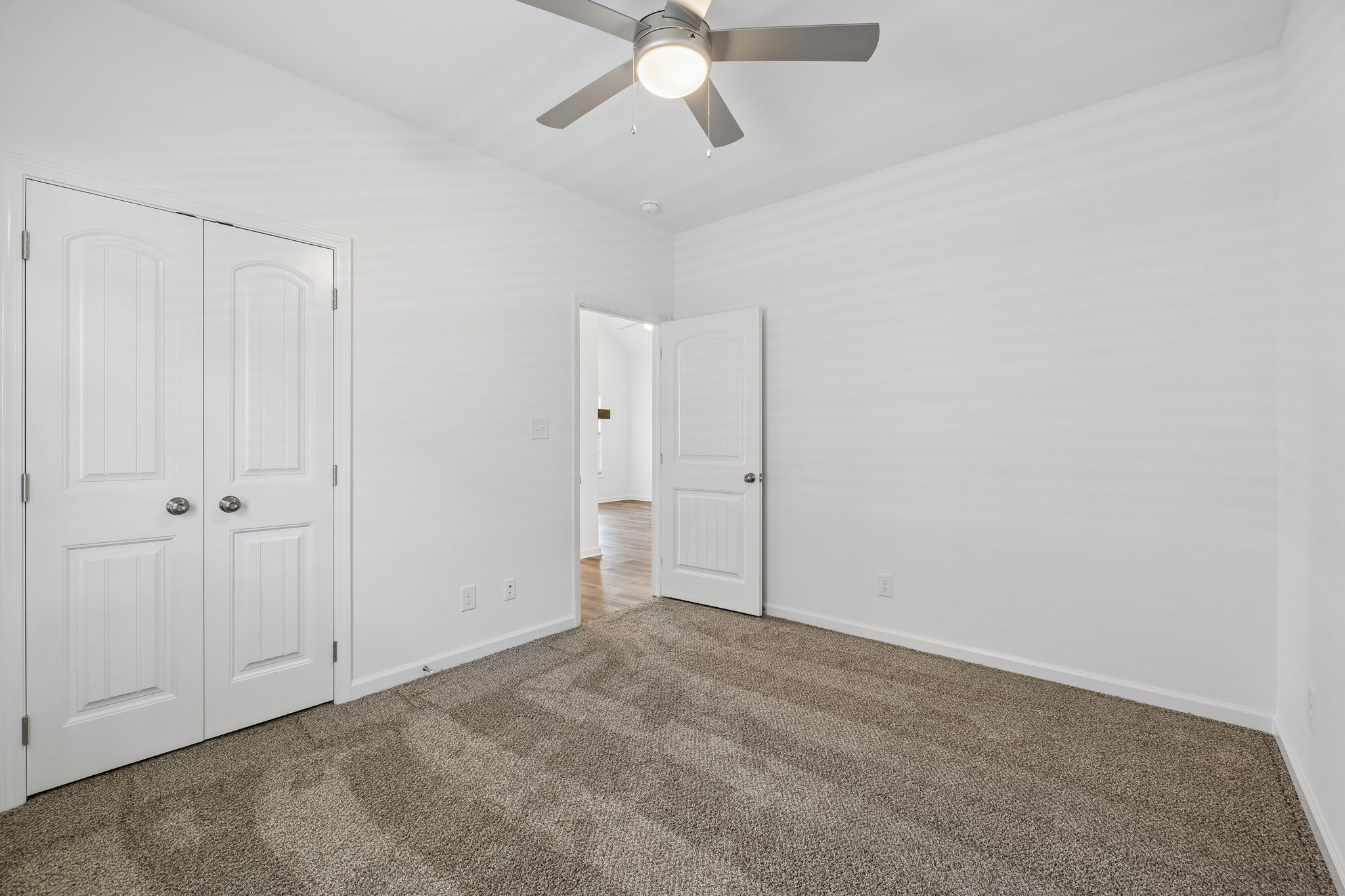 645 Woodrush Dr Property Photo 39
