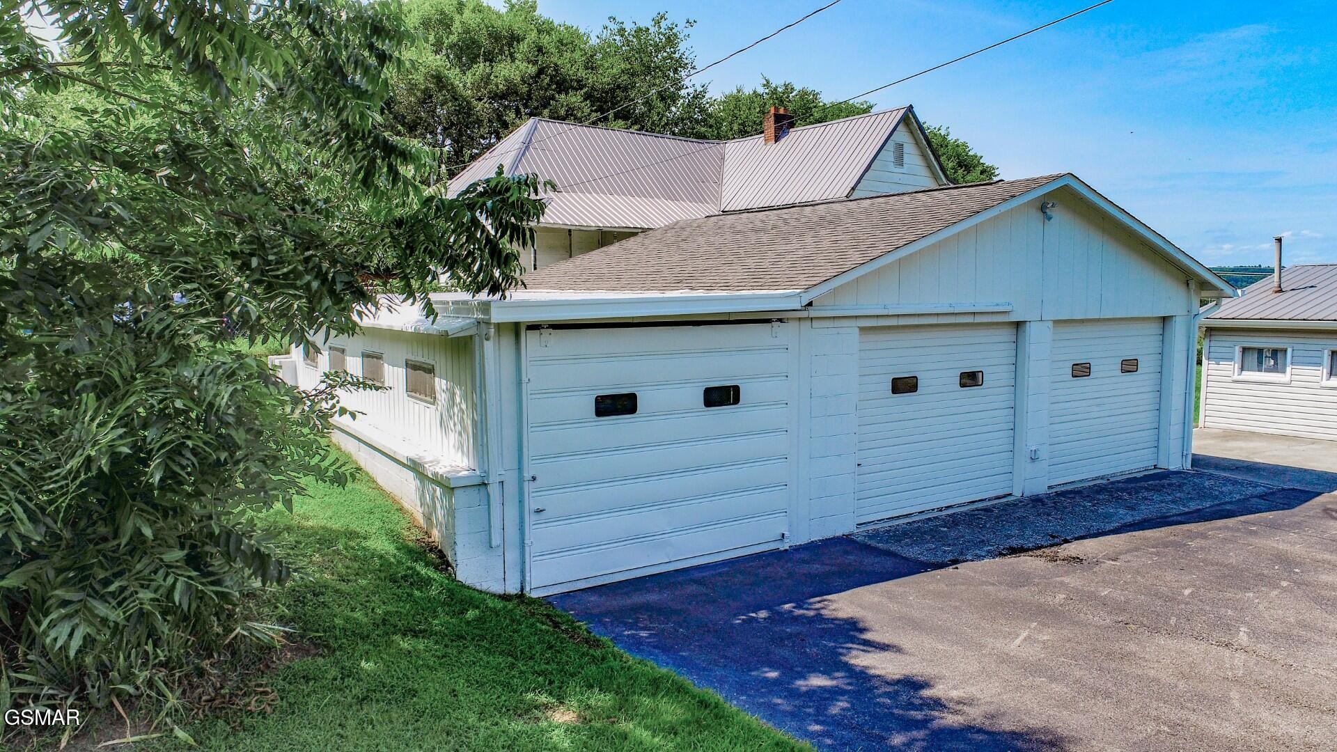 359 Old Knoxville Highway Property Photo 33