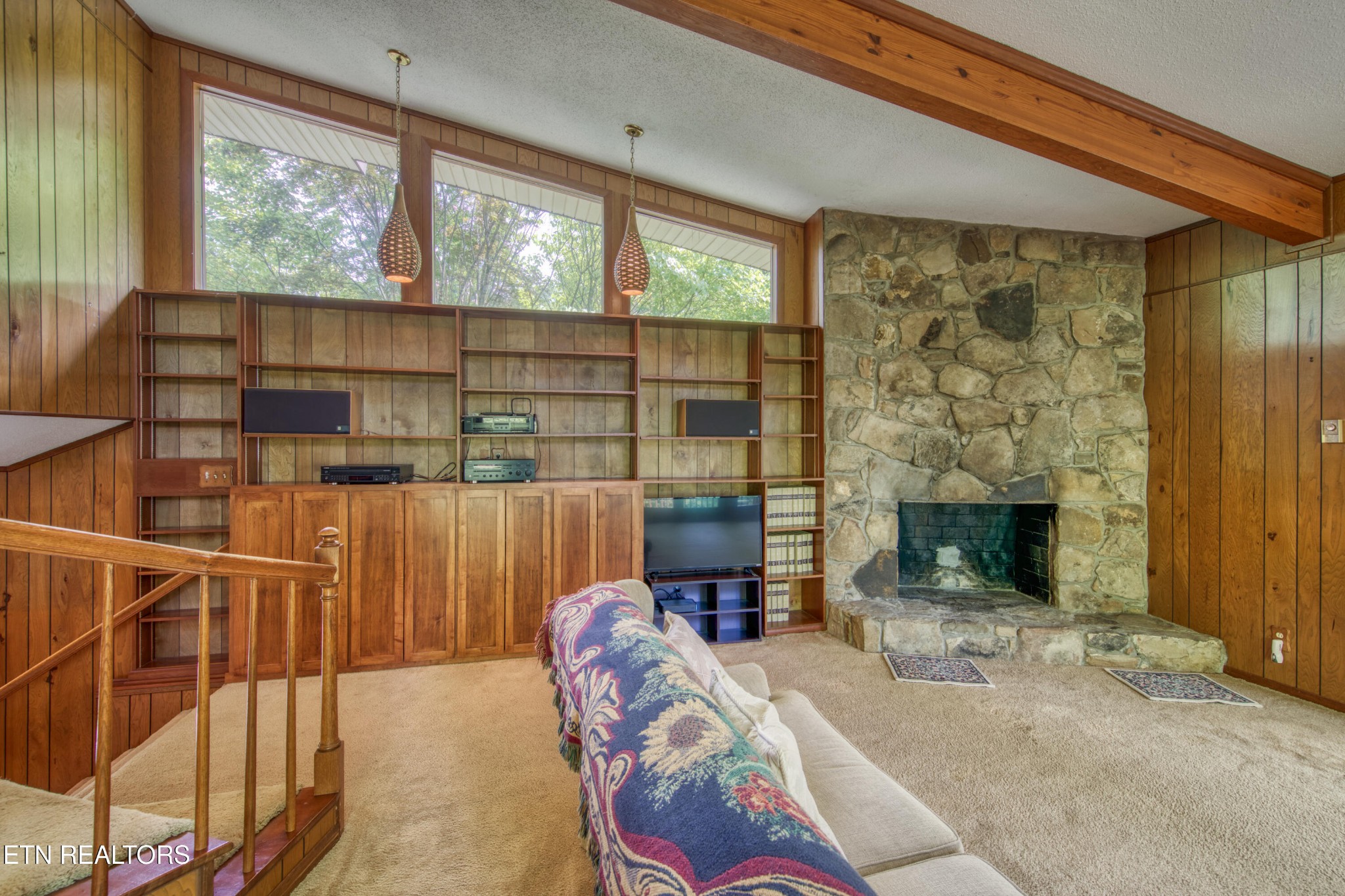 1014 W Outer Drive Property Photo 10