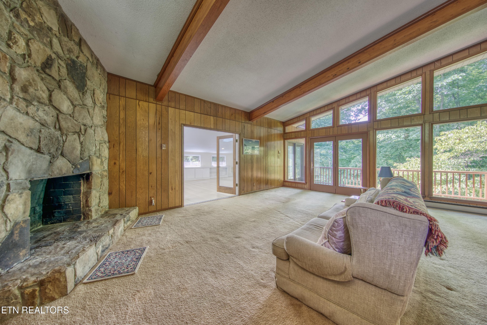 1014 W Outer Drive Property Photo 14