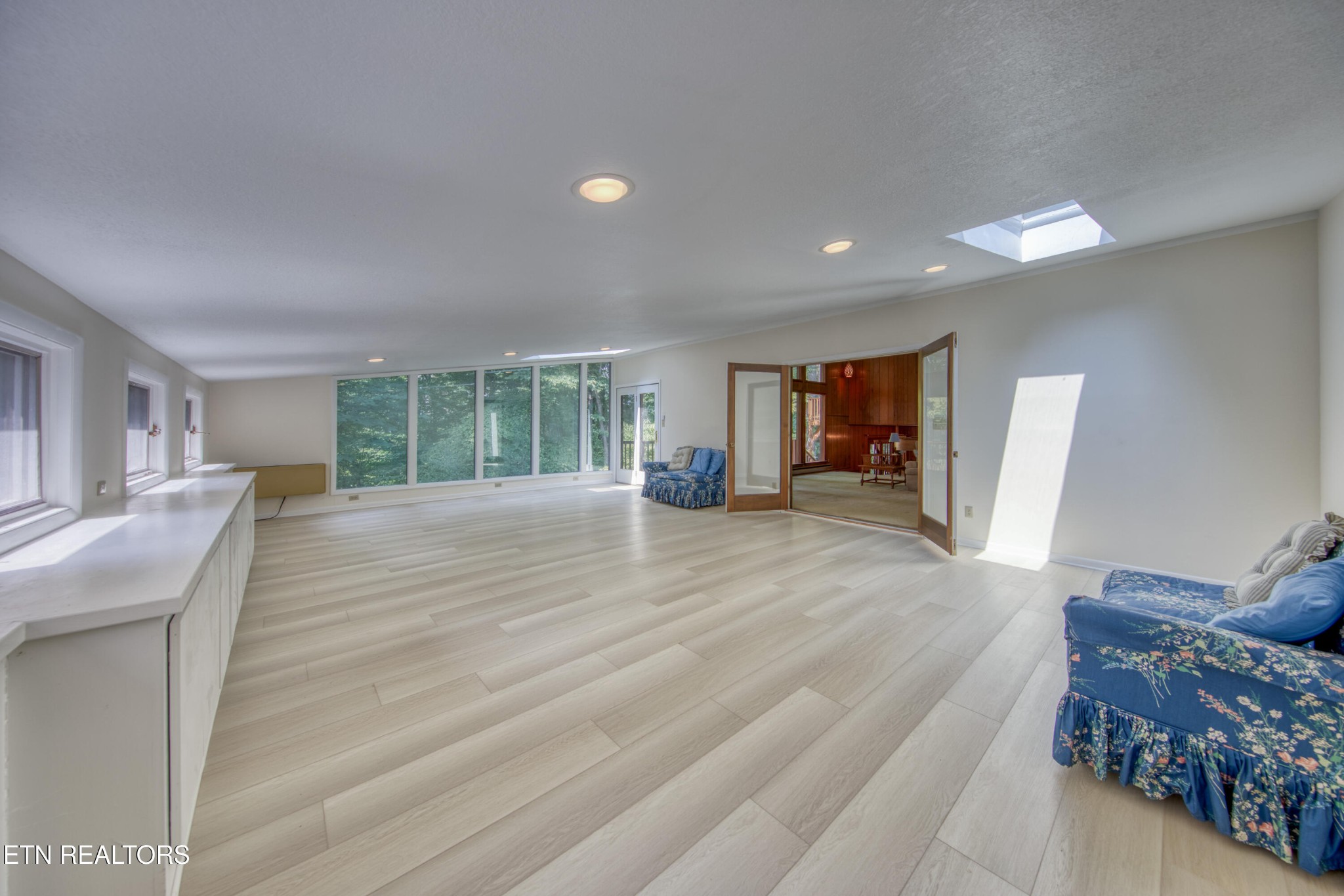 1014 W Outer Drive Property Photo 16
