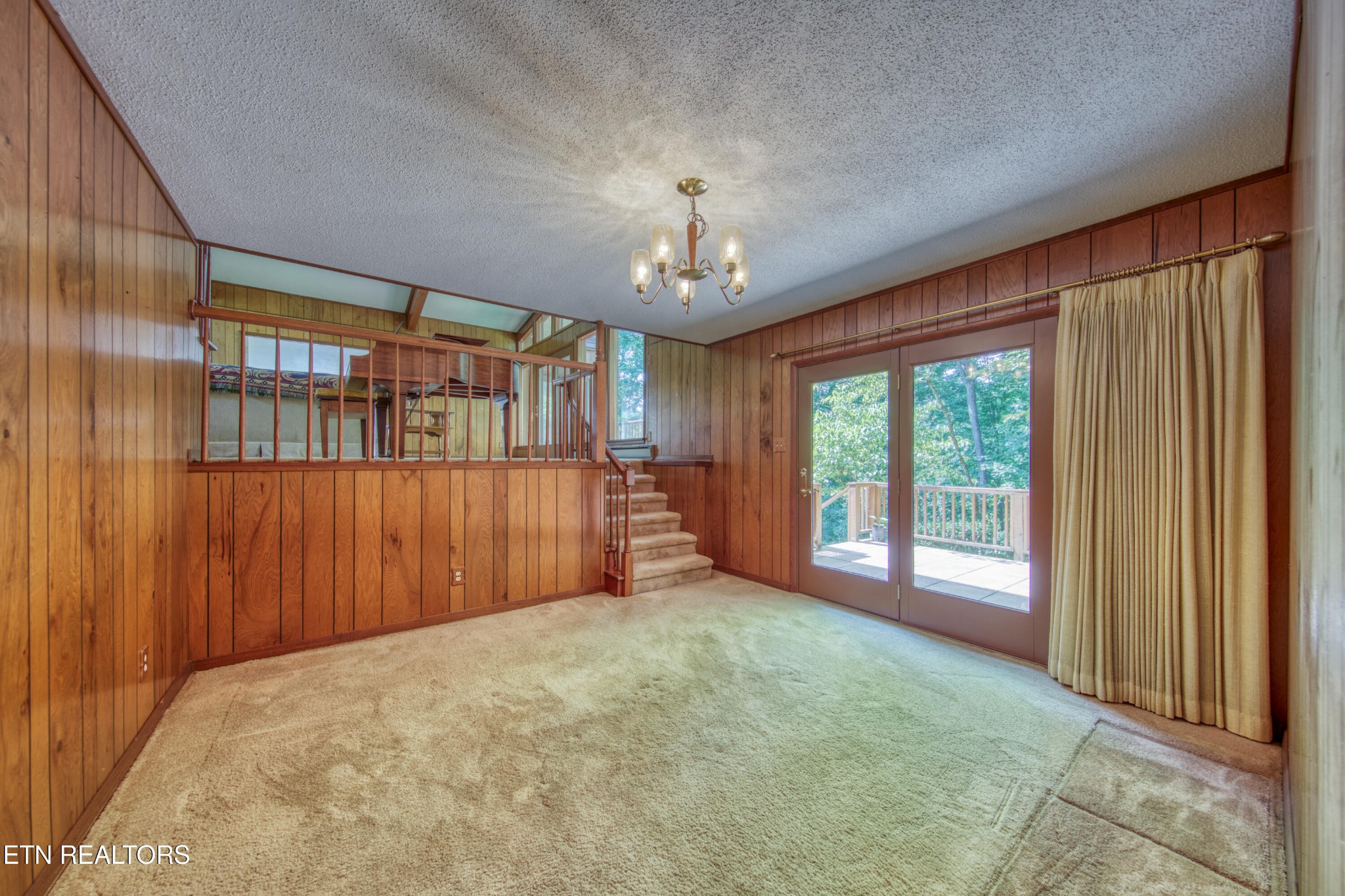 1014 W Outer Drive Property Photo 22