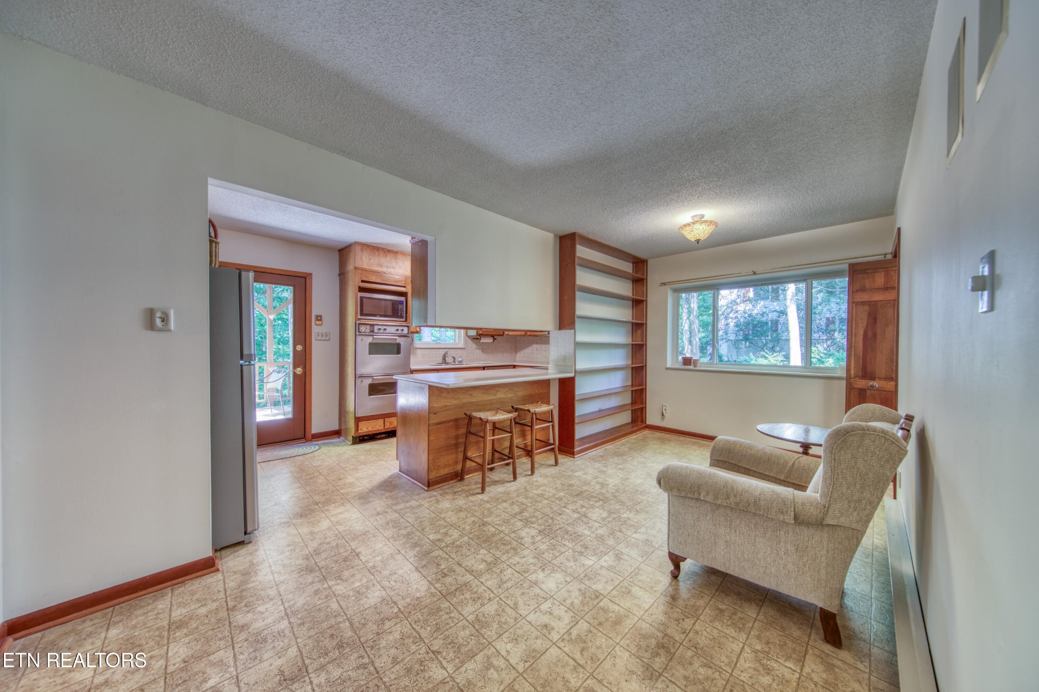1014 W Outer Drive Property Photo 24