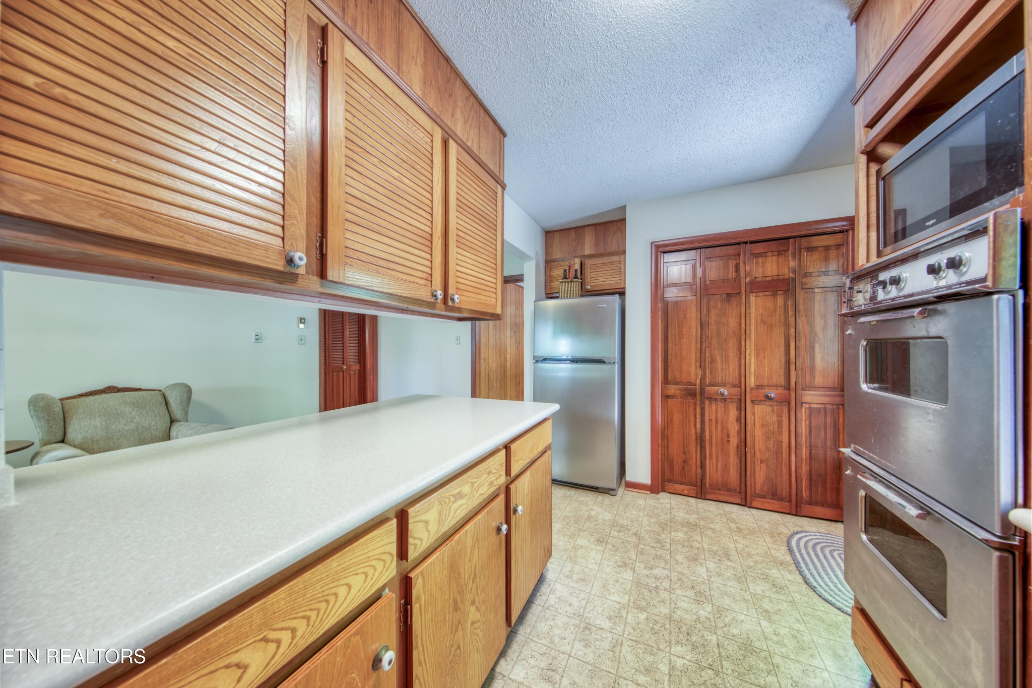 1014 W Outer Drive Property Photo 28