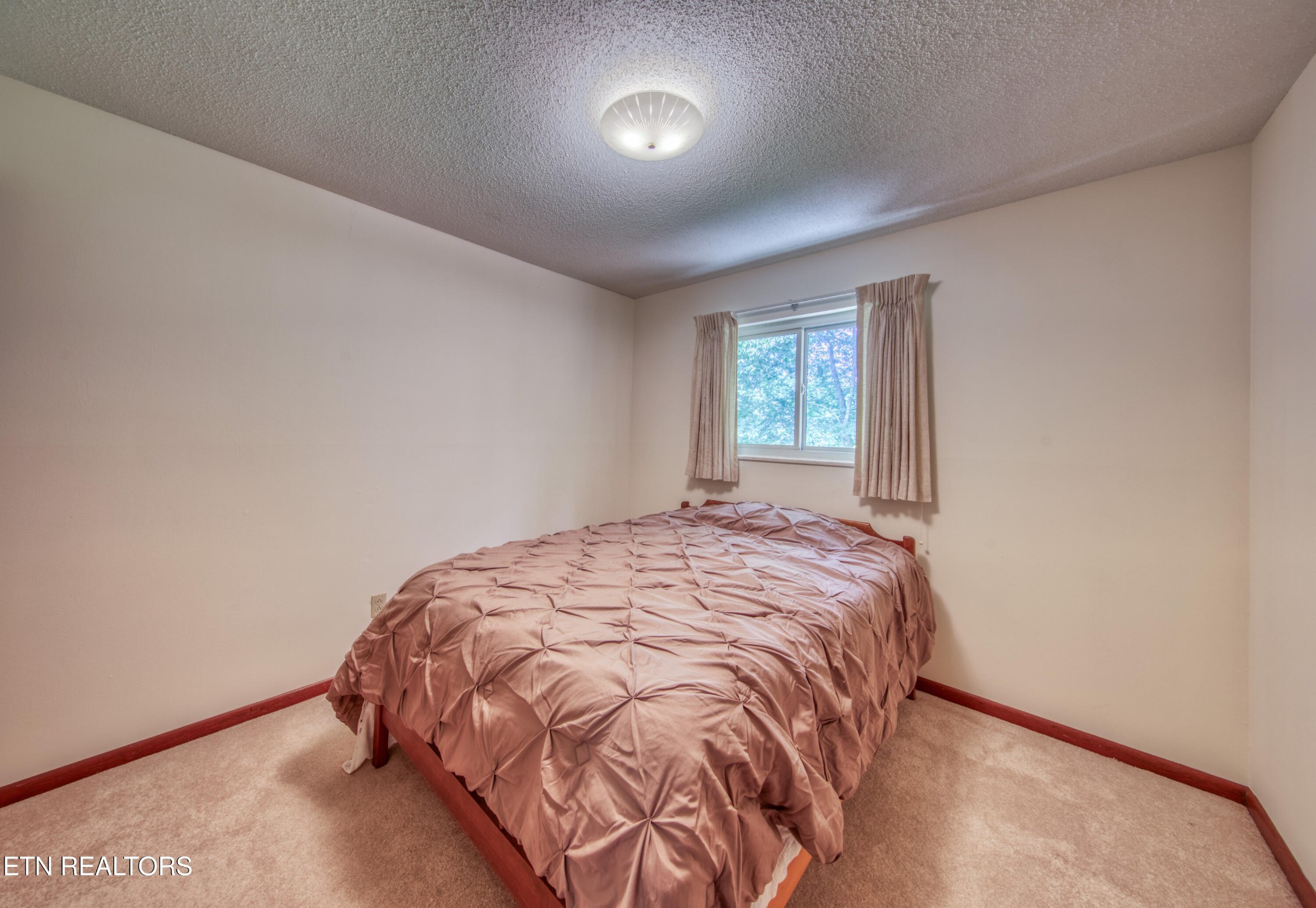 1014 W Outer Drive Property Photo 31