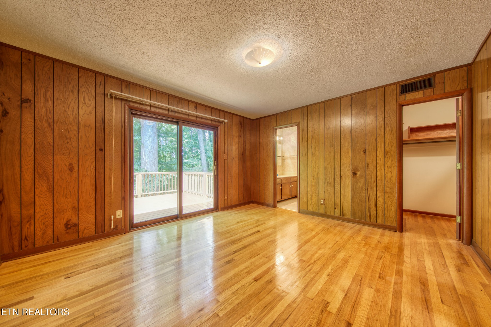 1014 W Outer Drive Property Photo 37