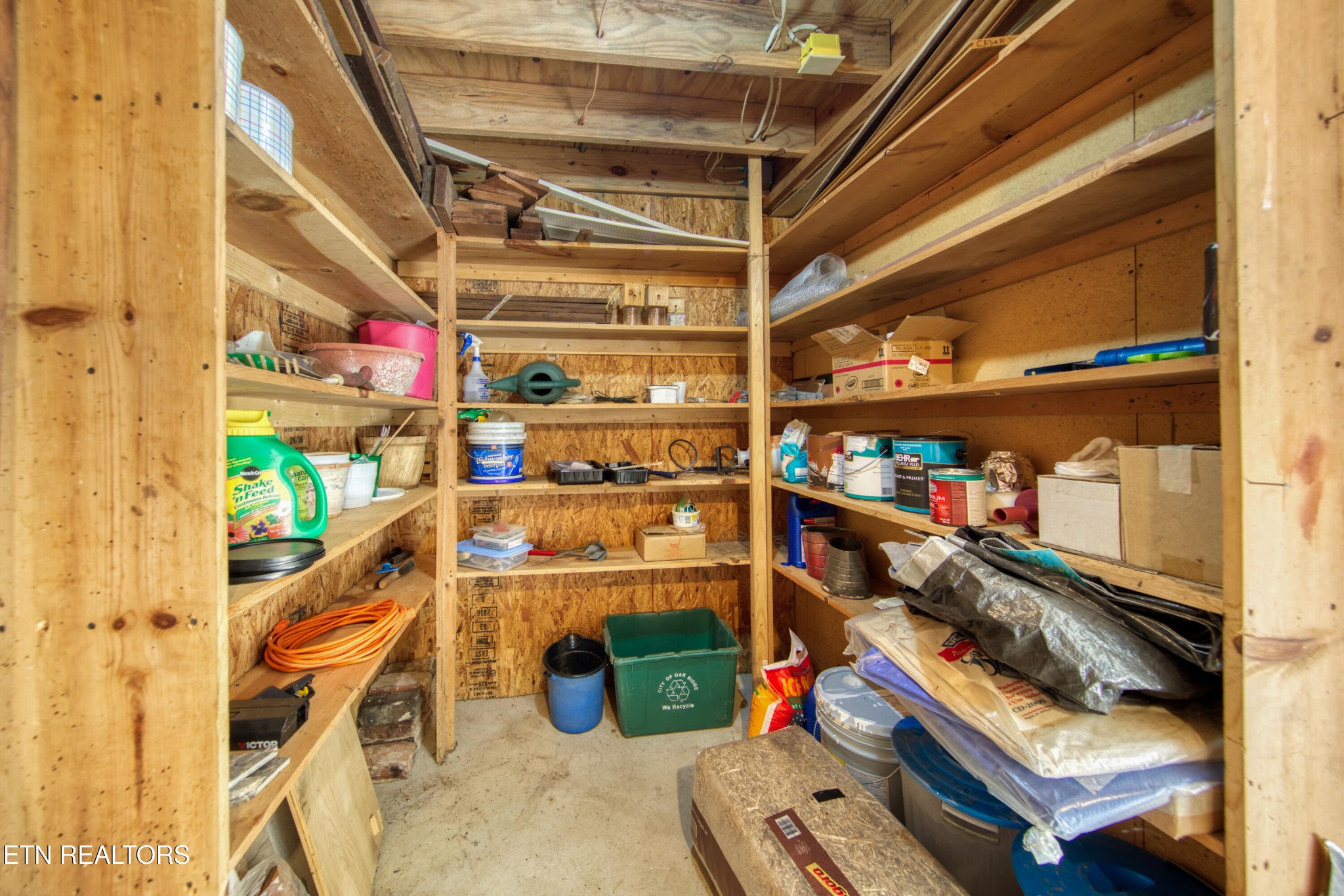 1014 W Outer Drive Property Photo 60