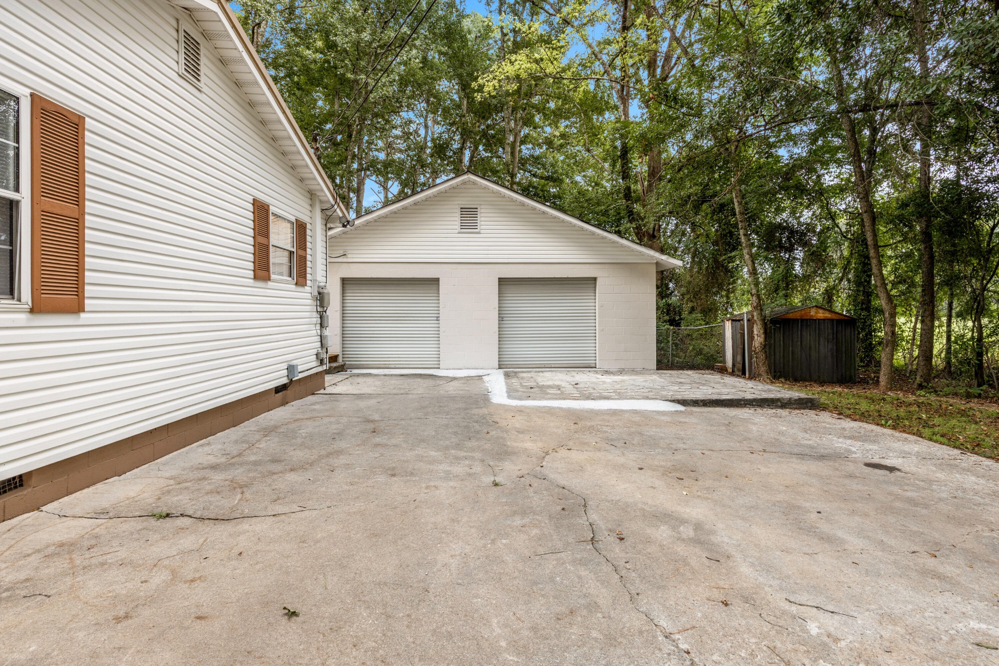 3223 Bates Drive Property Photo 5