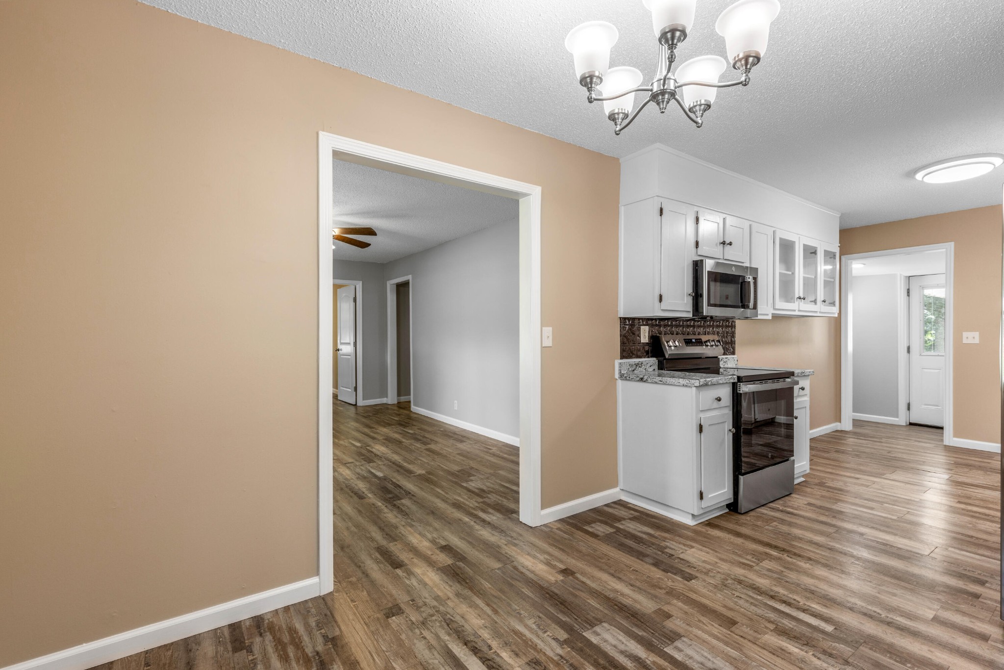 3223 Bates Drive Property Photo 10