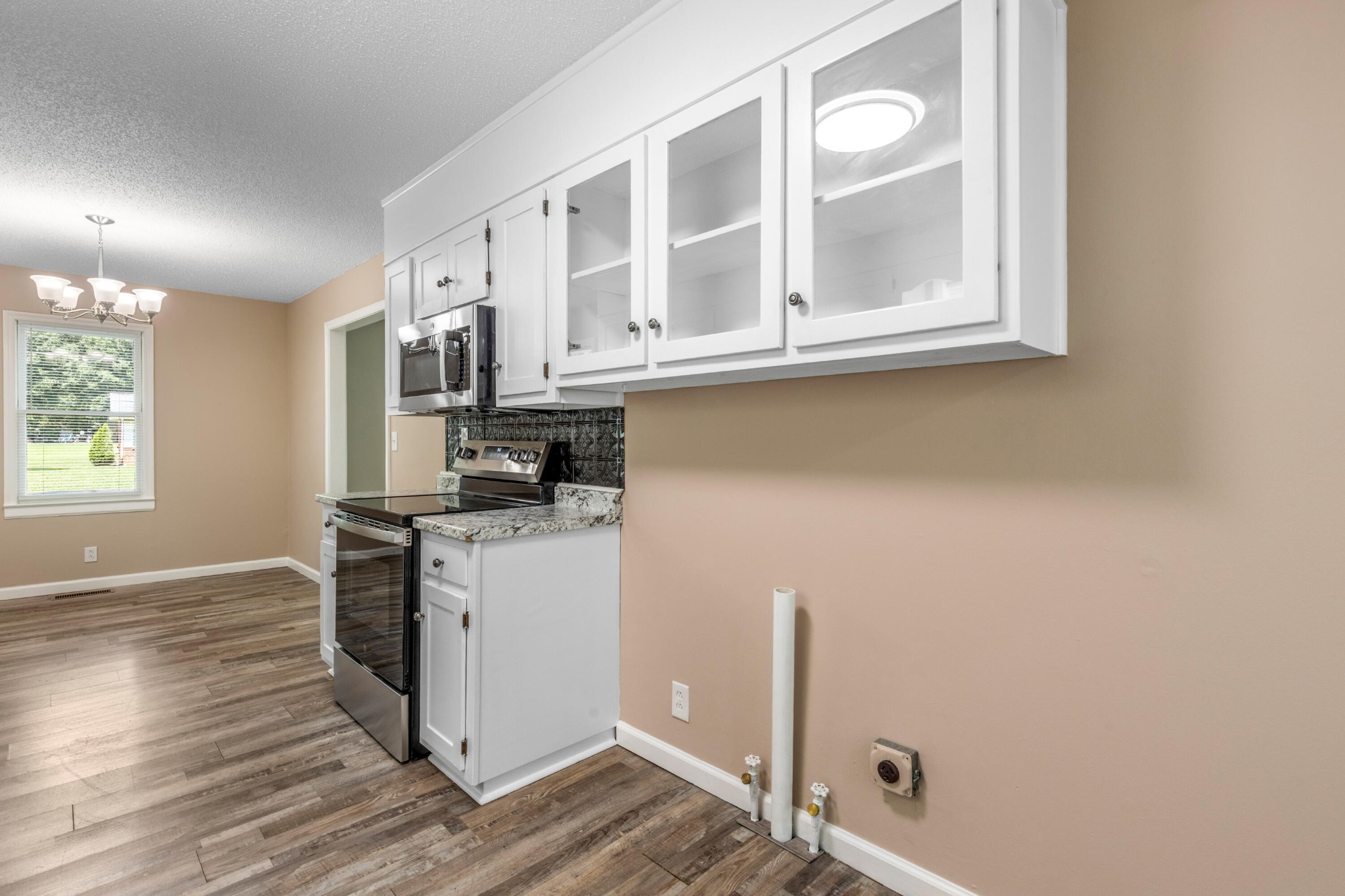 3223 Bates Drive Property Photo 14
