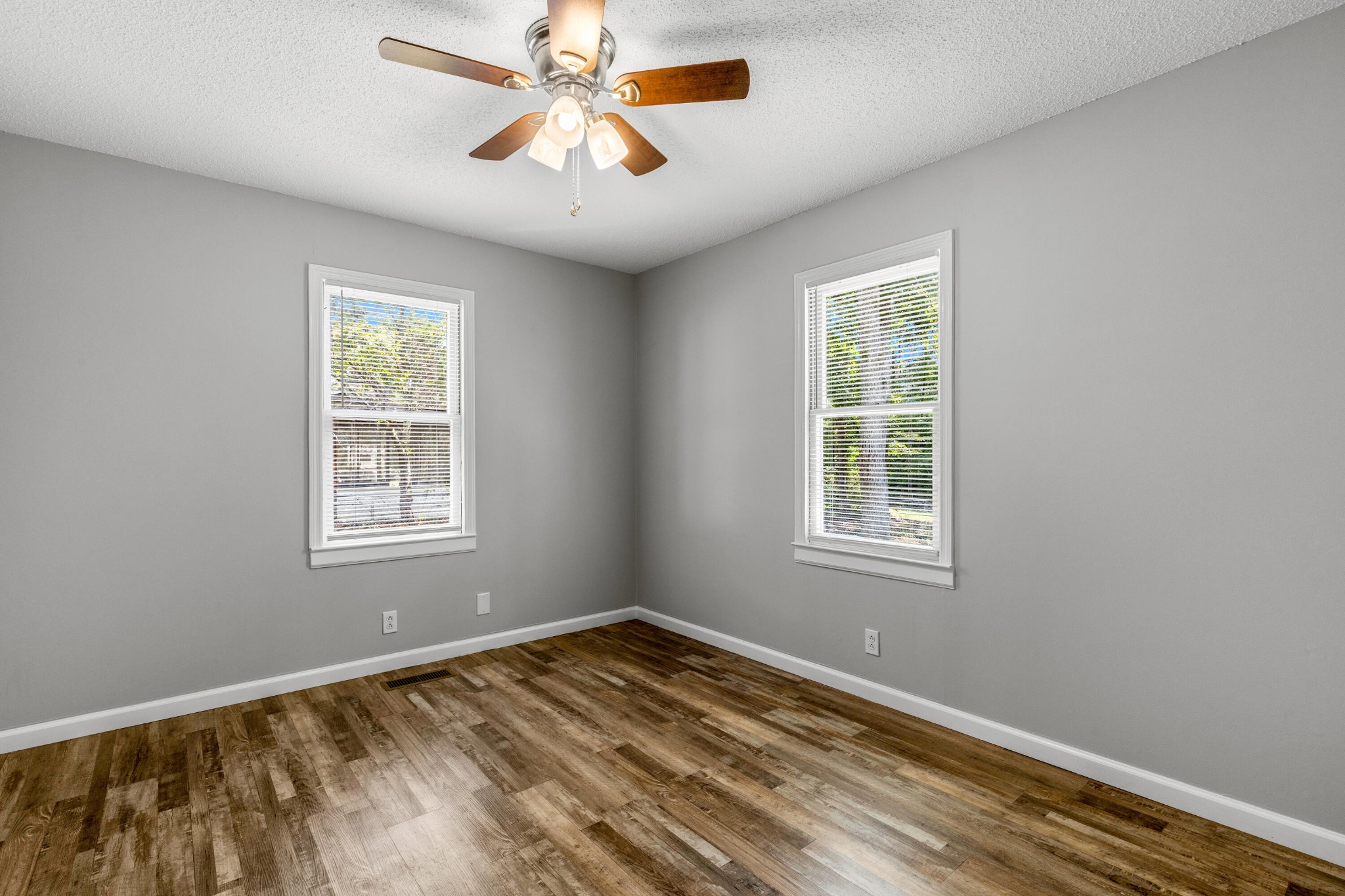 3223 Bates Drive Property Photo 17