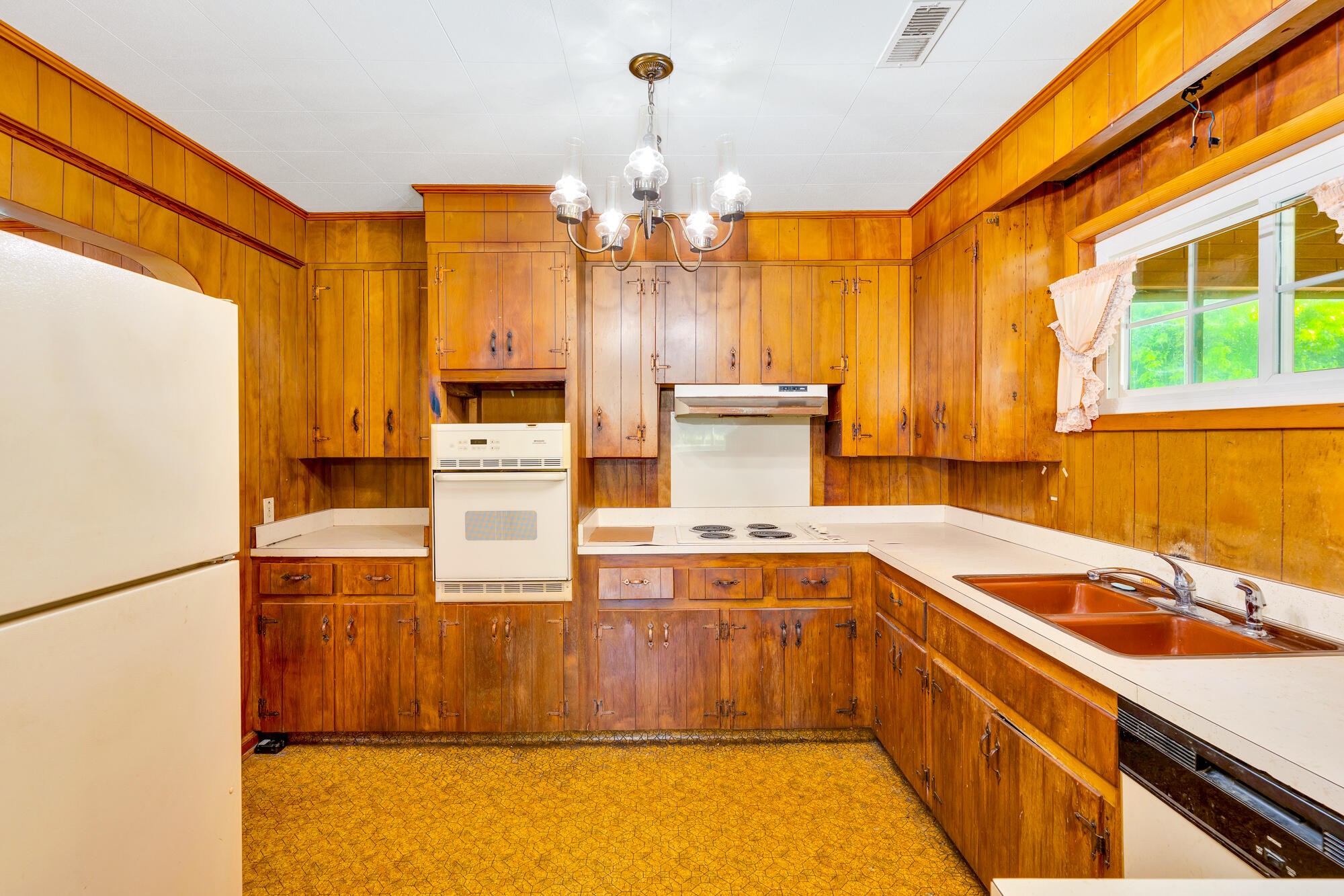 8267 Highway 193 Property Photo 8